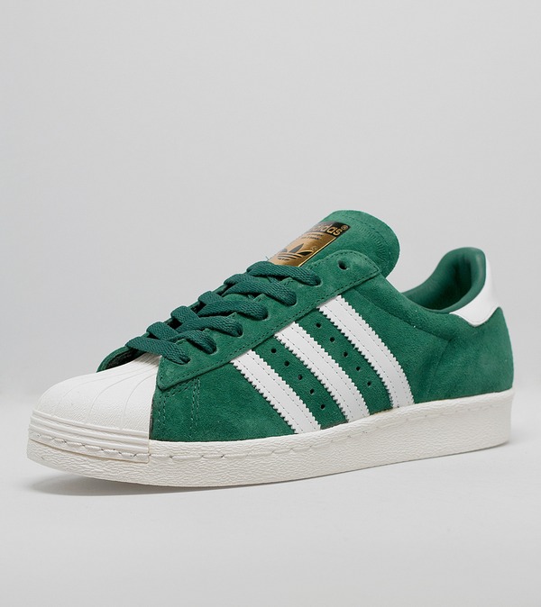 Зеленые кроссовки adidas. Adidas / кроссовки Superstar Green. Adidas Superstar 80s Green Velvet. Адидас суперстар зеленые. Adidas Superstar зеленые.