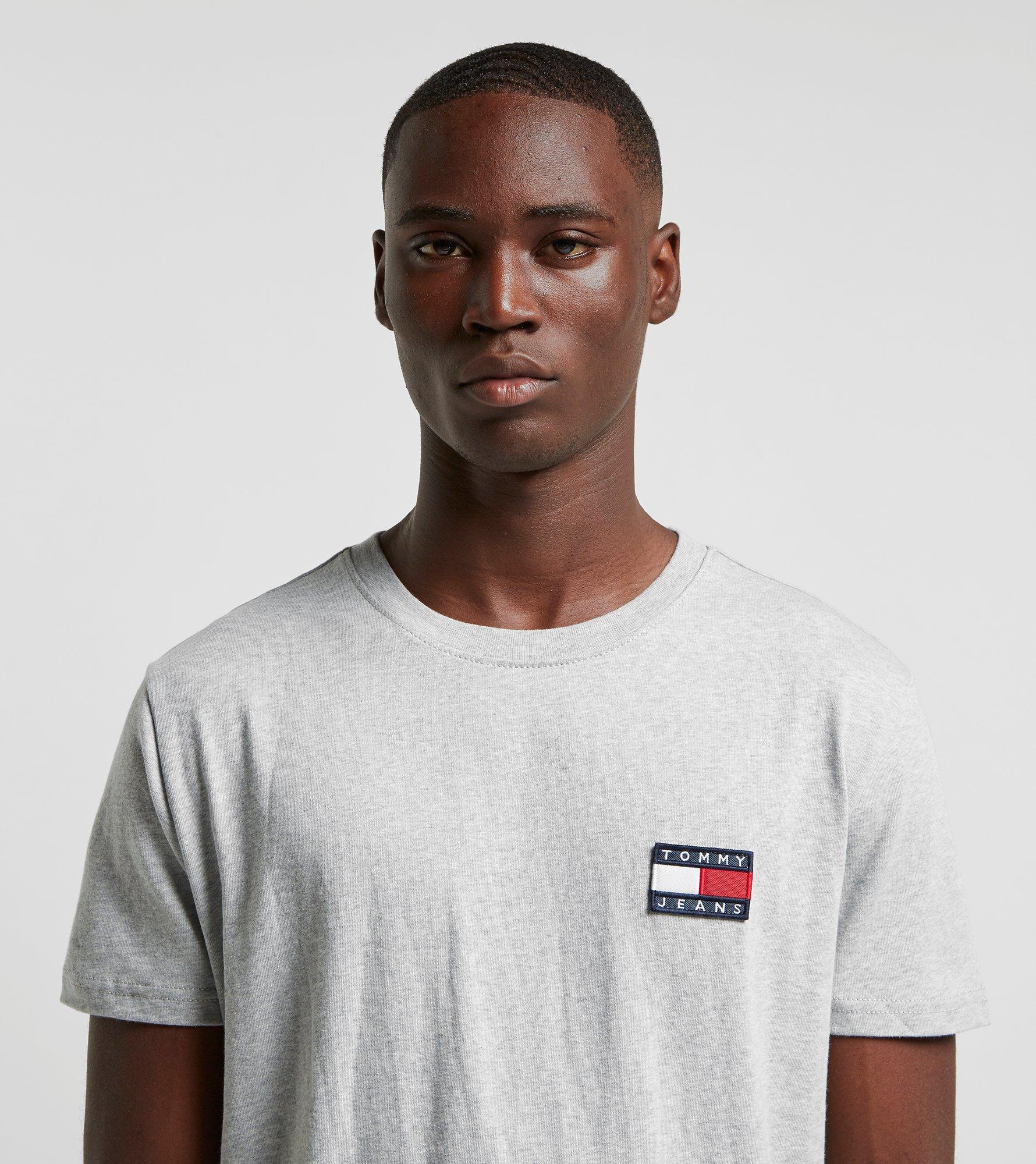 tommy jeans badge t shirt