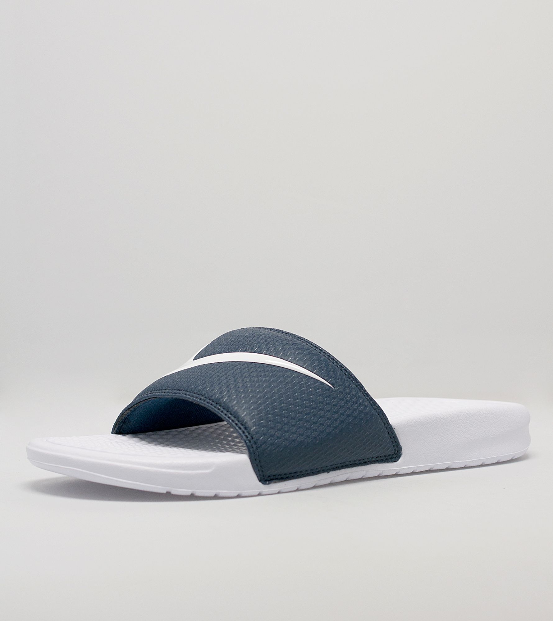 nike benassi swoosh golden check slides