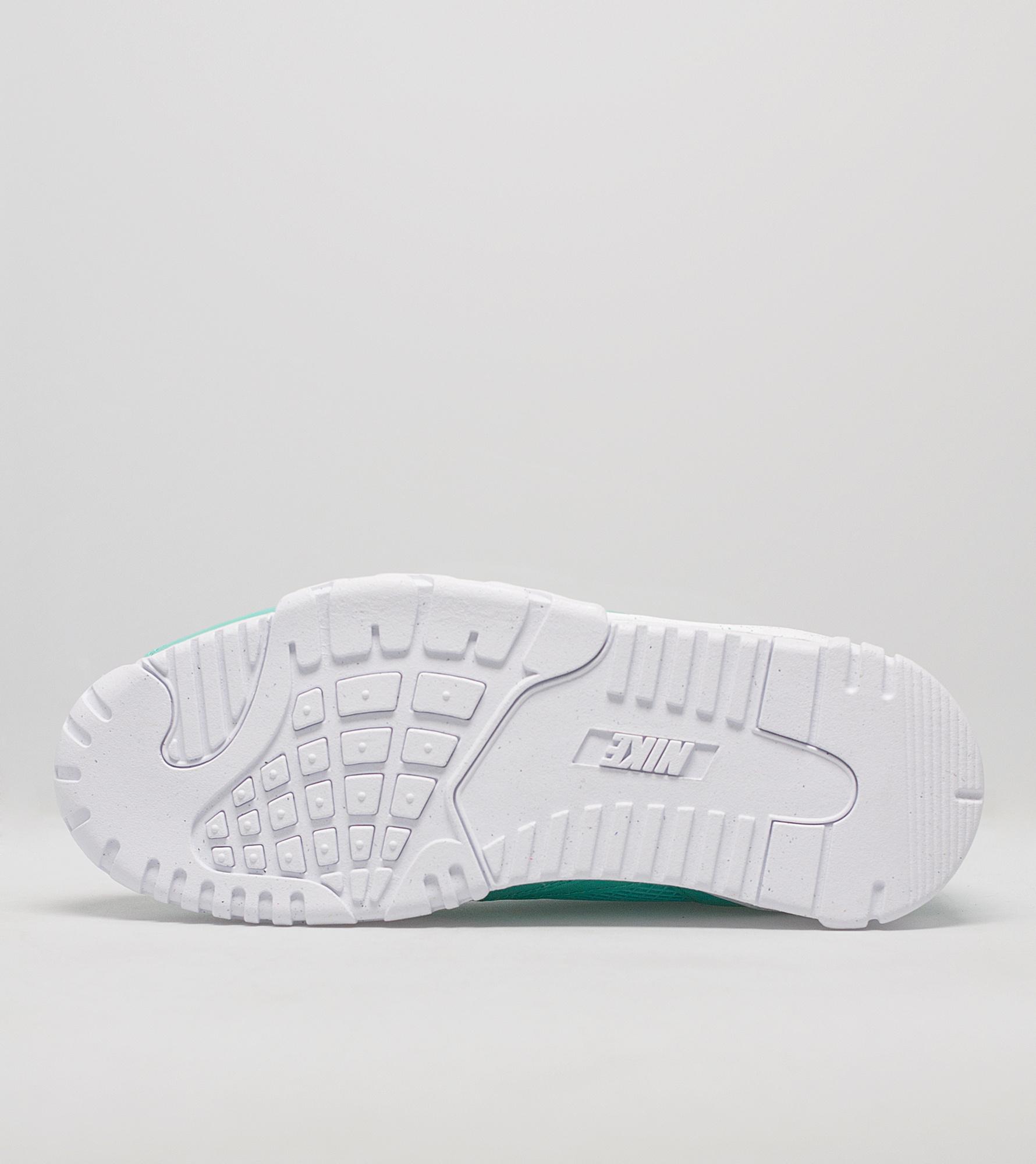 nike air trainer 2 mid
