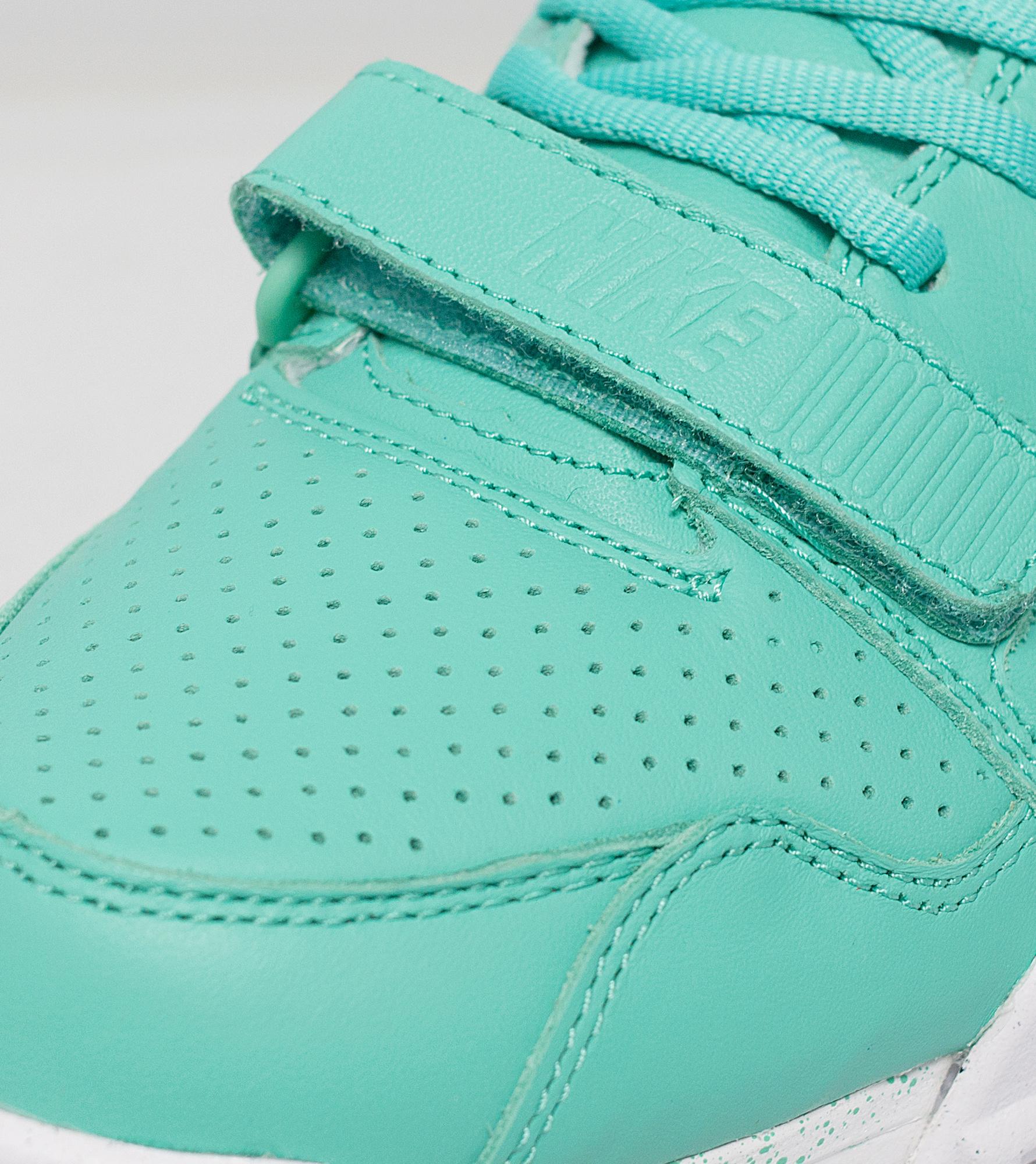 nike air trainer 2 mid