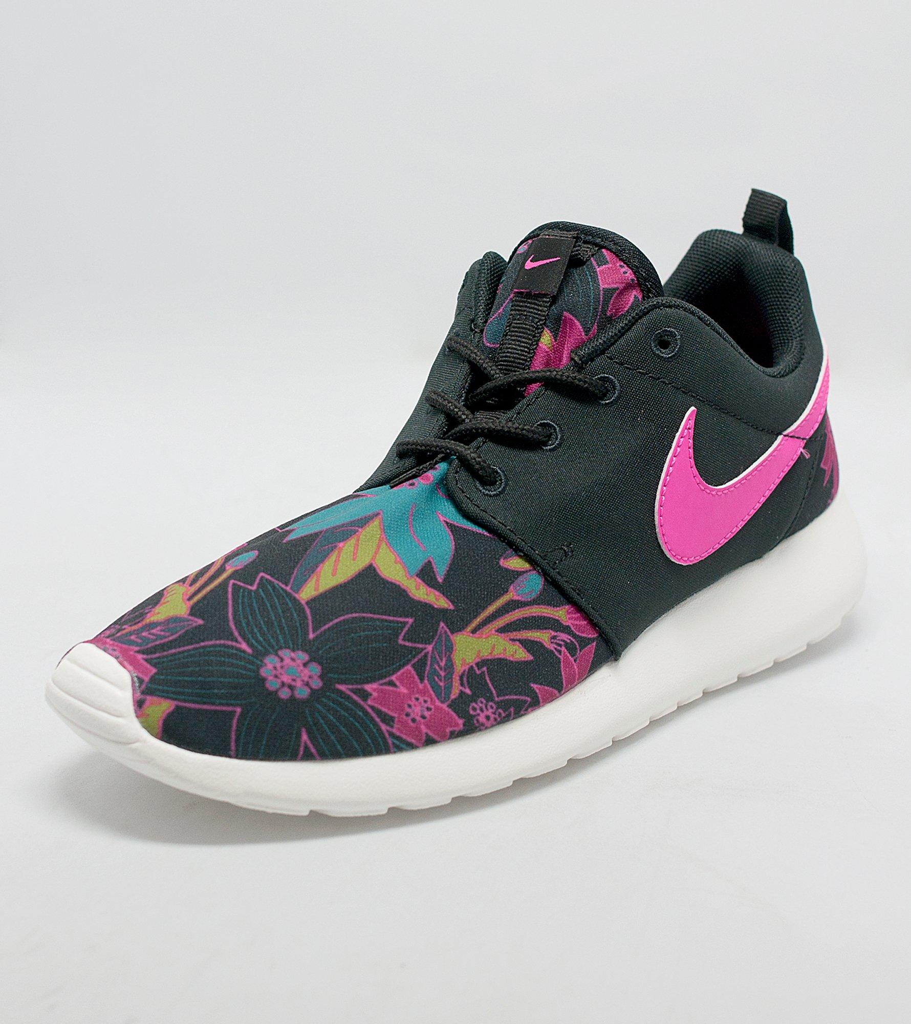 womens nike roshe print