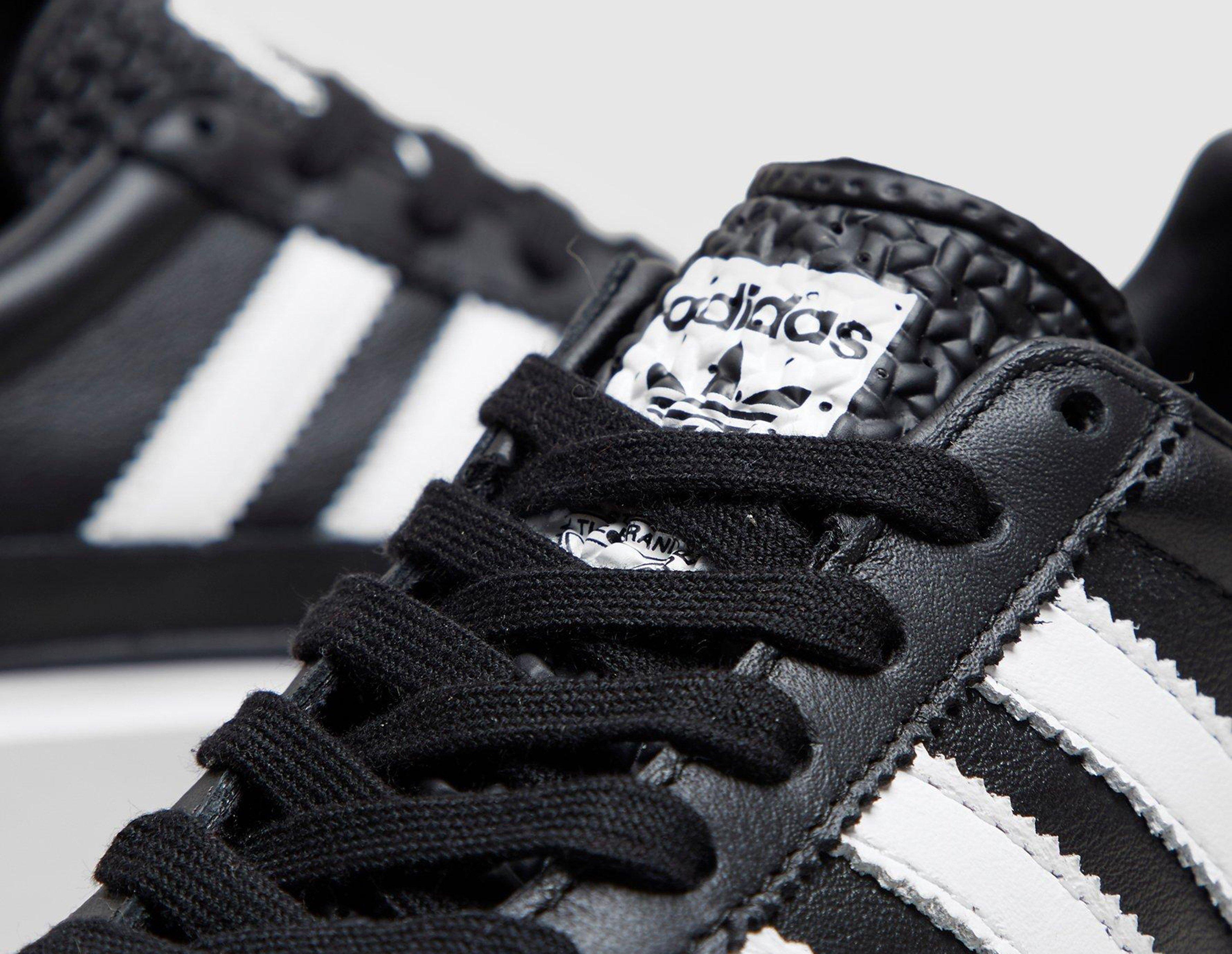 adidas originals black and white