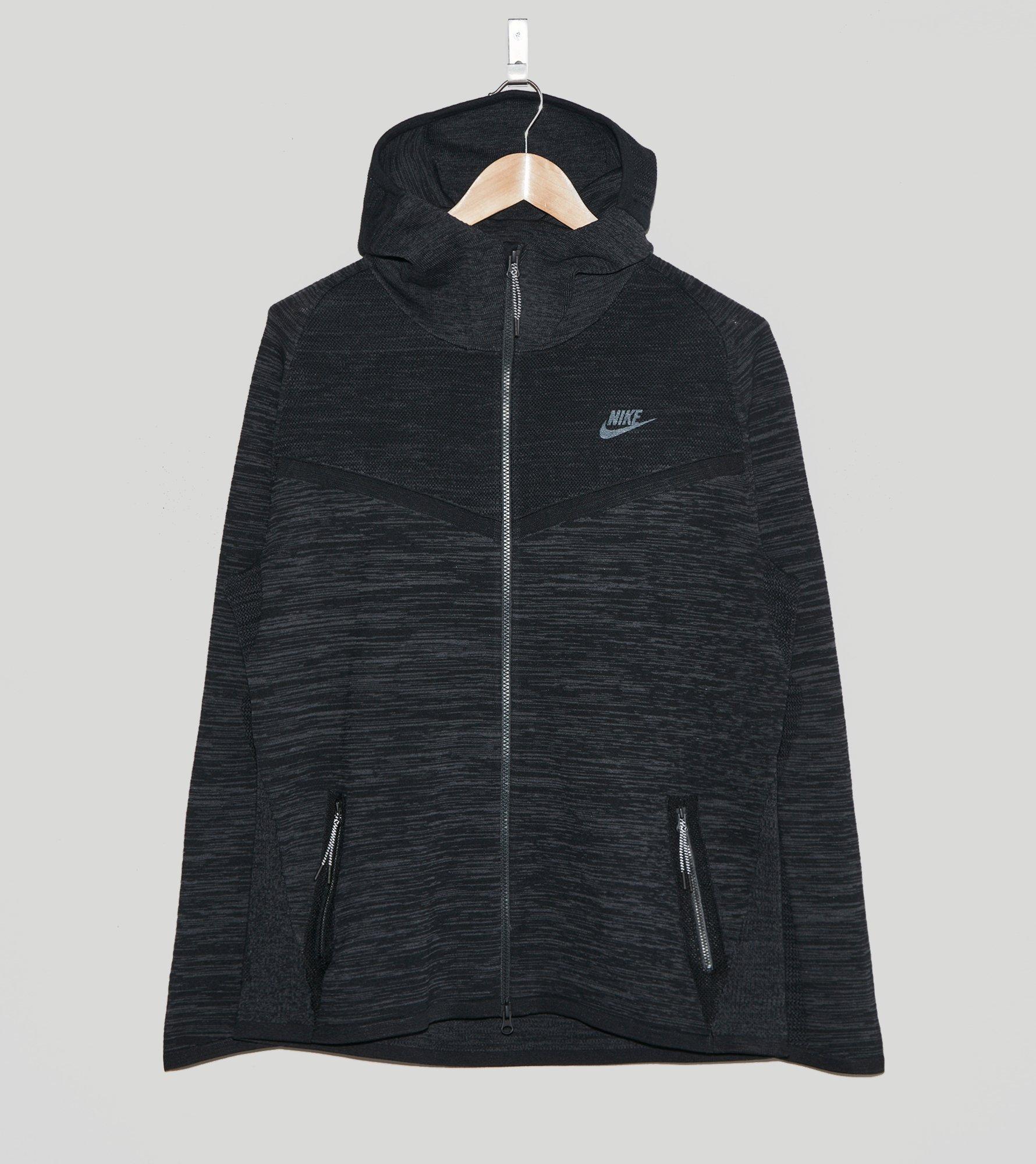 nike tech knit windrunner