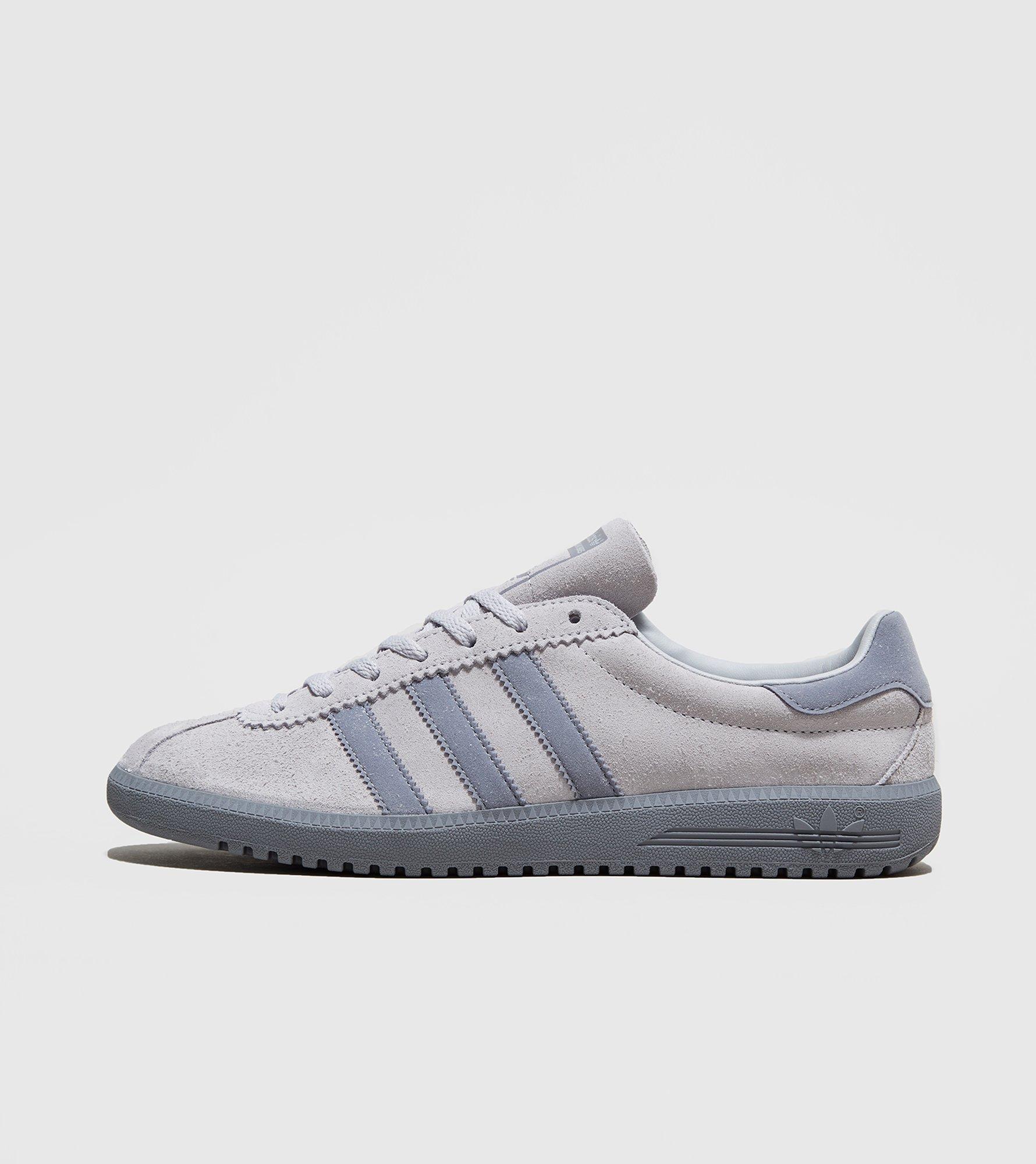 adidas bermuda white blue