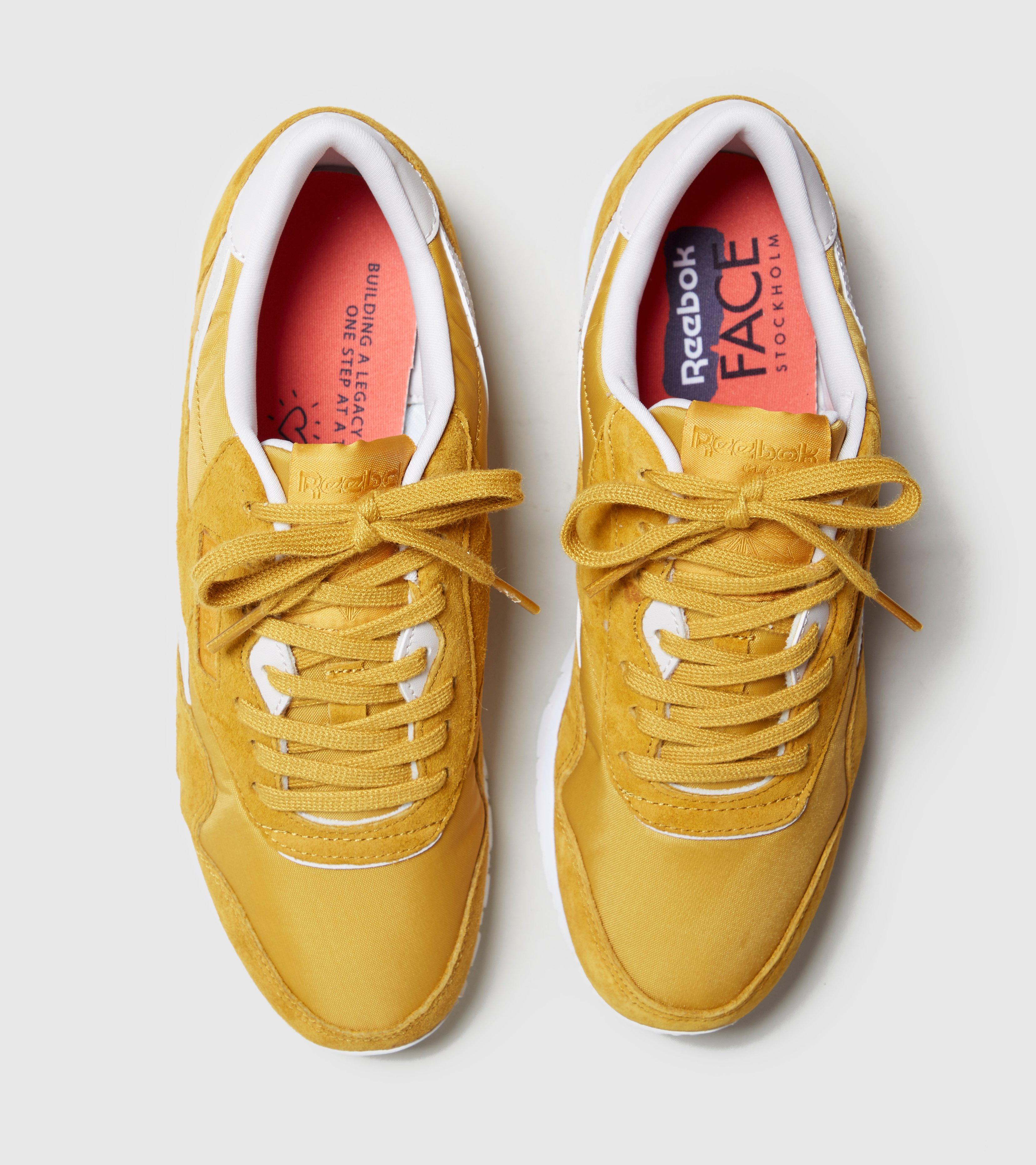 polo reebok classic femme jaune