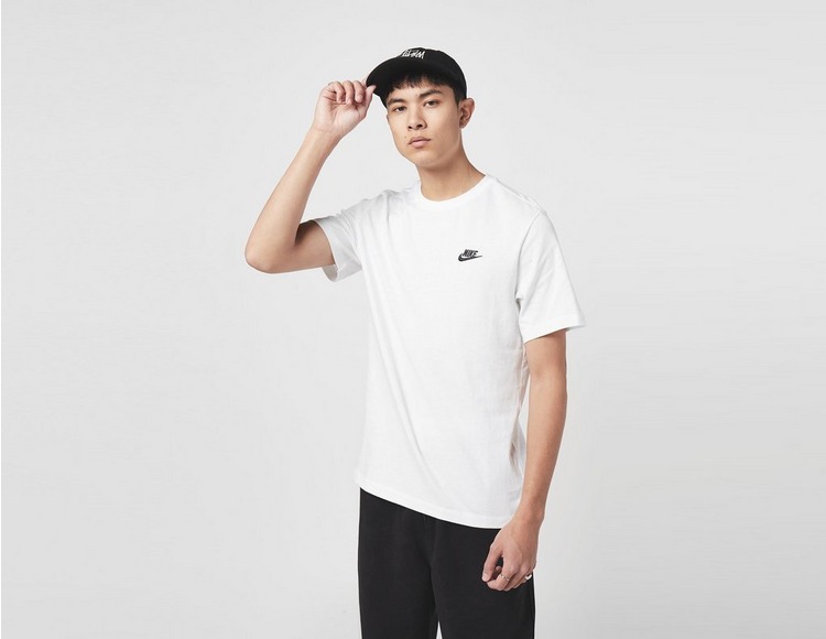 Nike T-Shirt Club