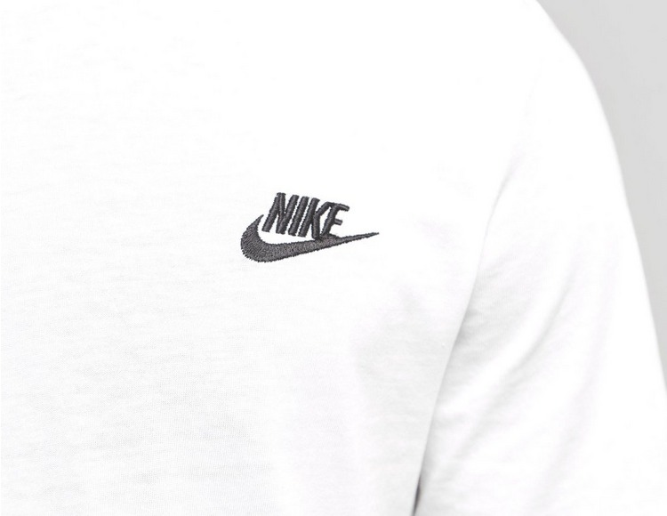 Nike T-Shirt Club