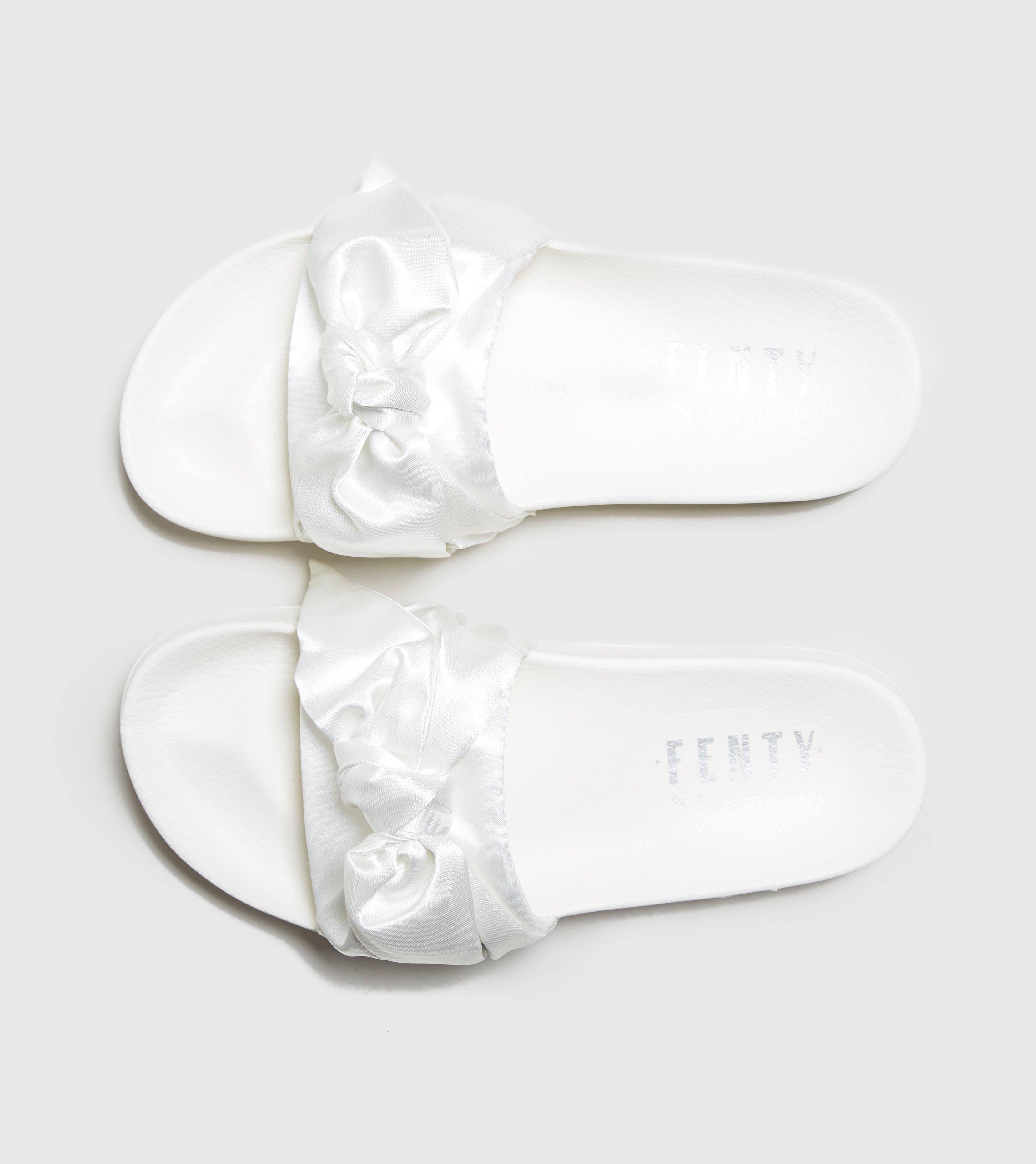 fenty slides bow black