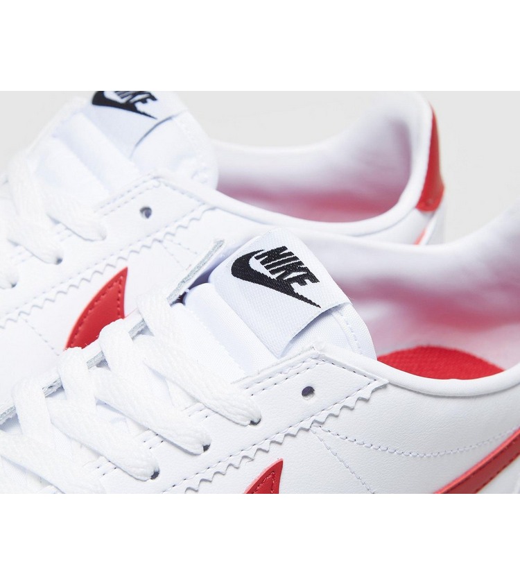 nike cortez size 10.5