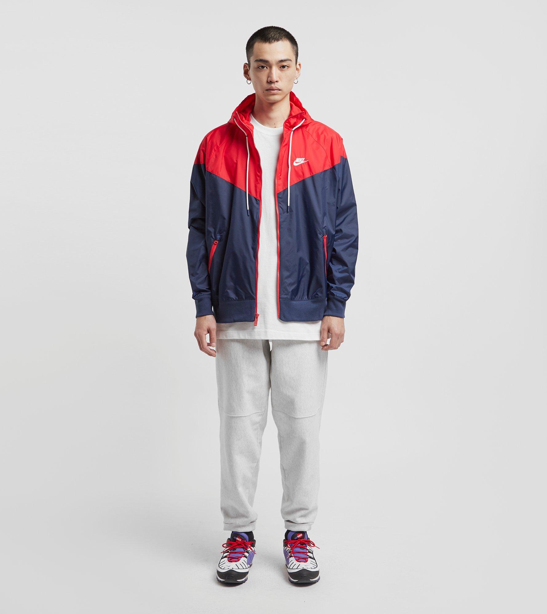 nike lightweight windrunner