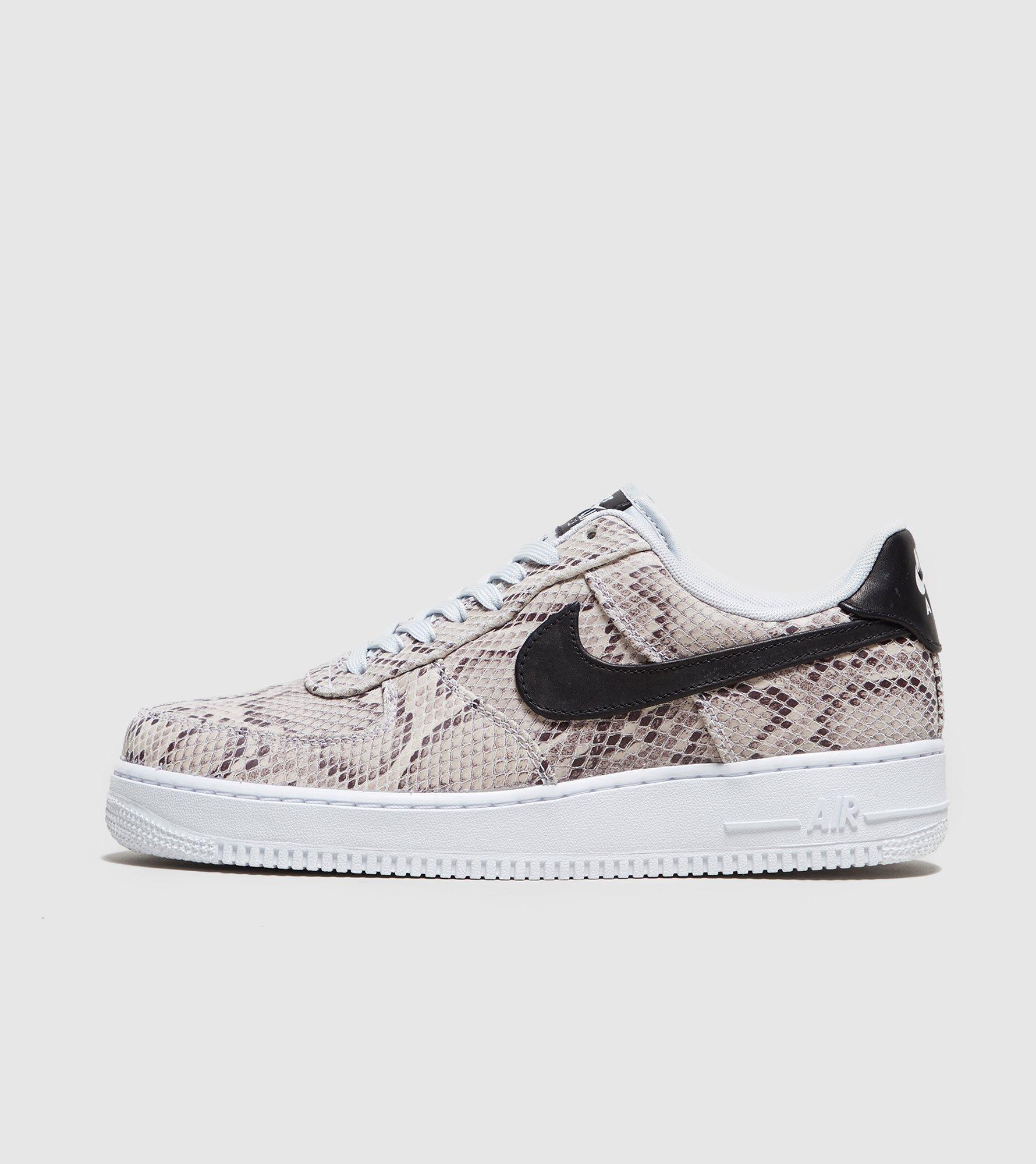 nike air force schwarz braun