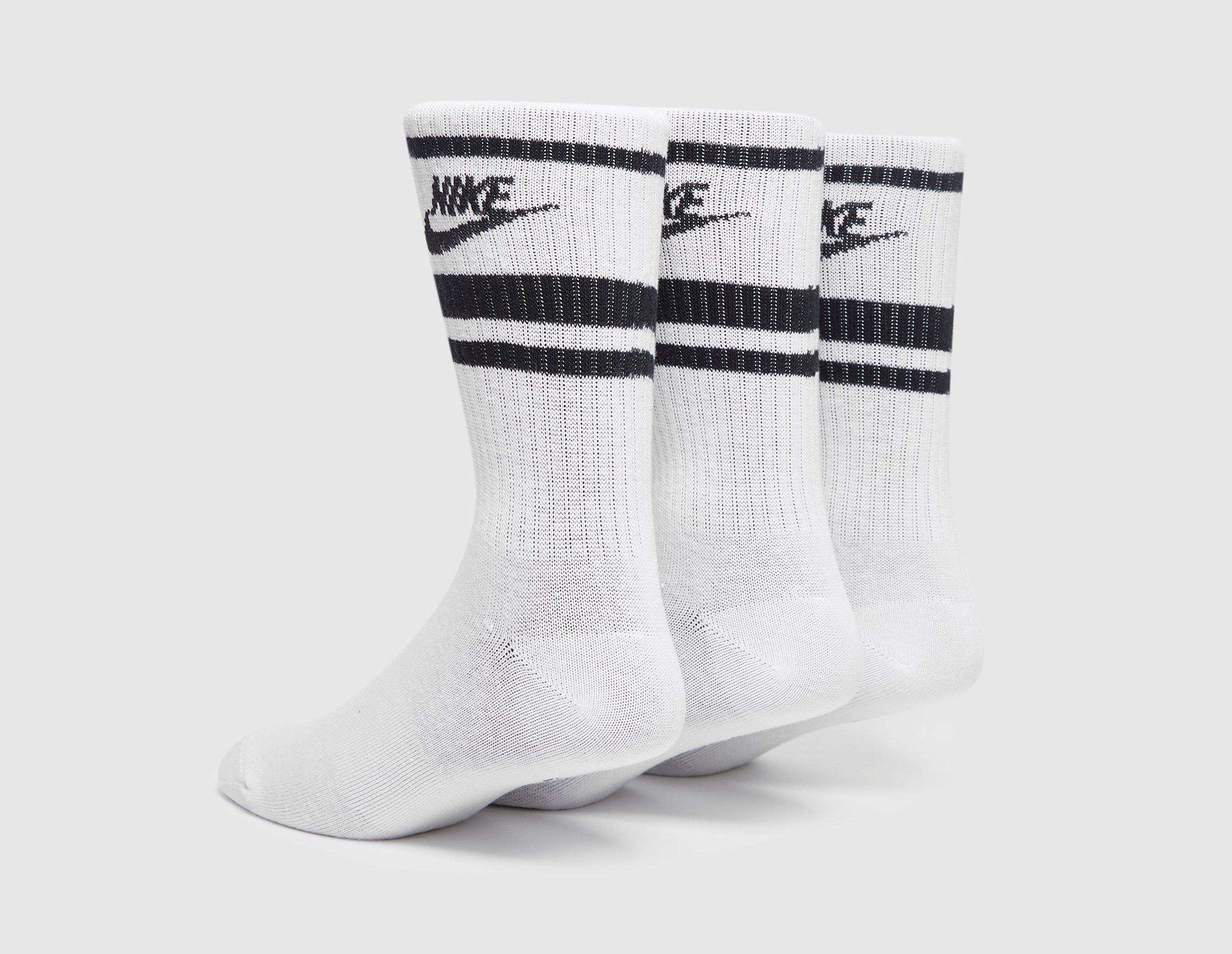 nike essential crew socks