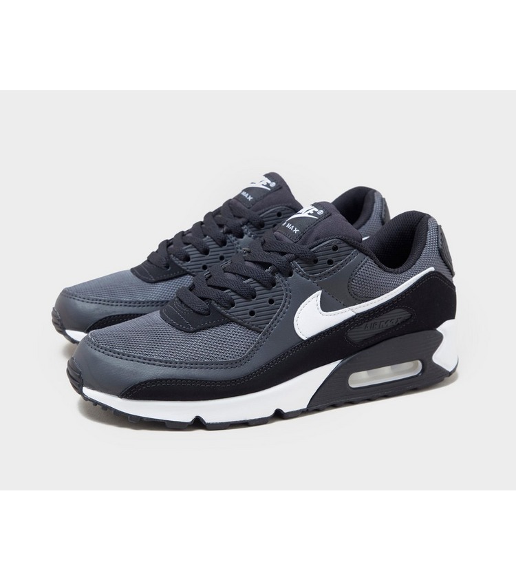 air max 90s size 9