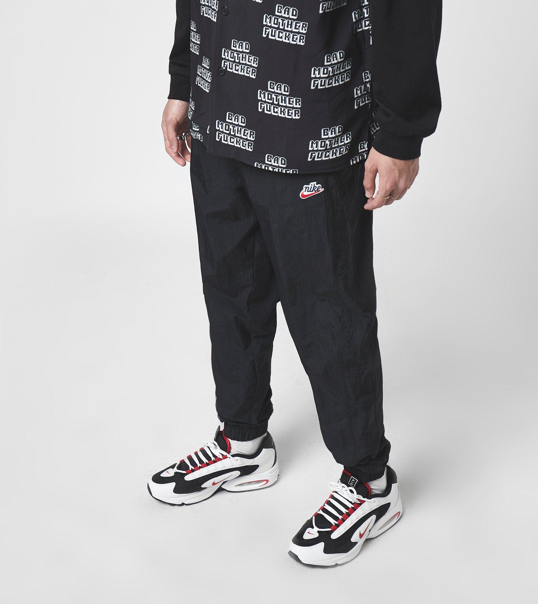 nike heritage windrunner track pant