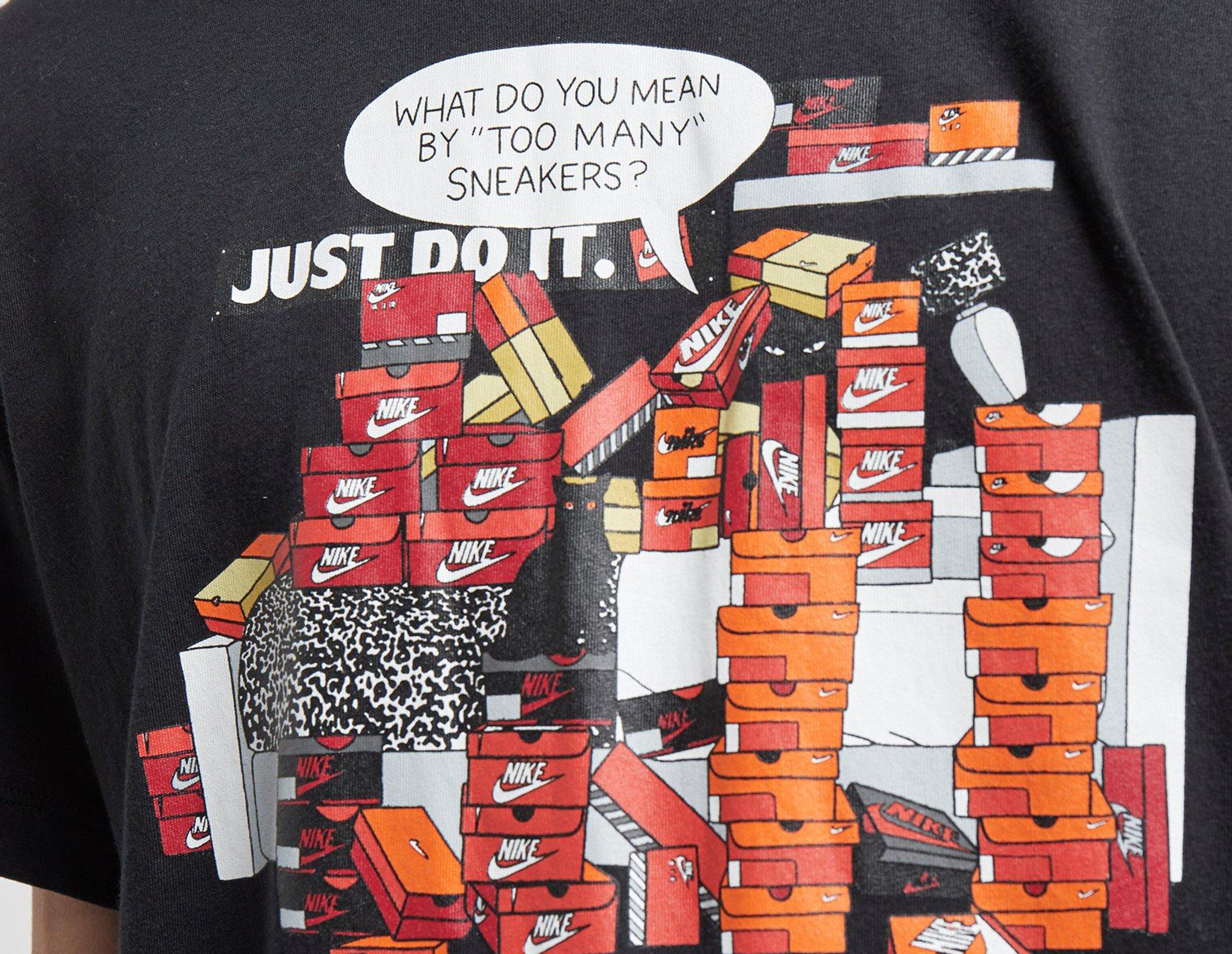 nike t shirt with shoe boxes