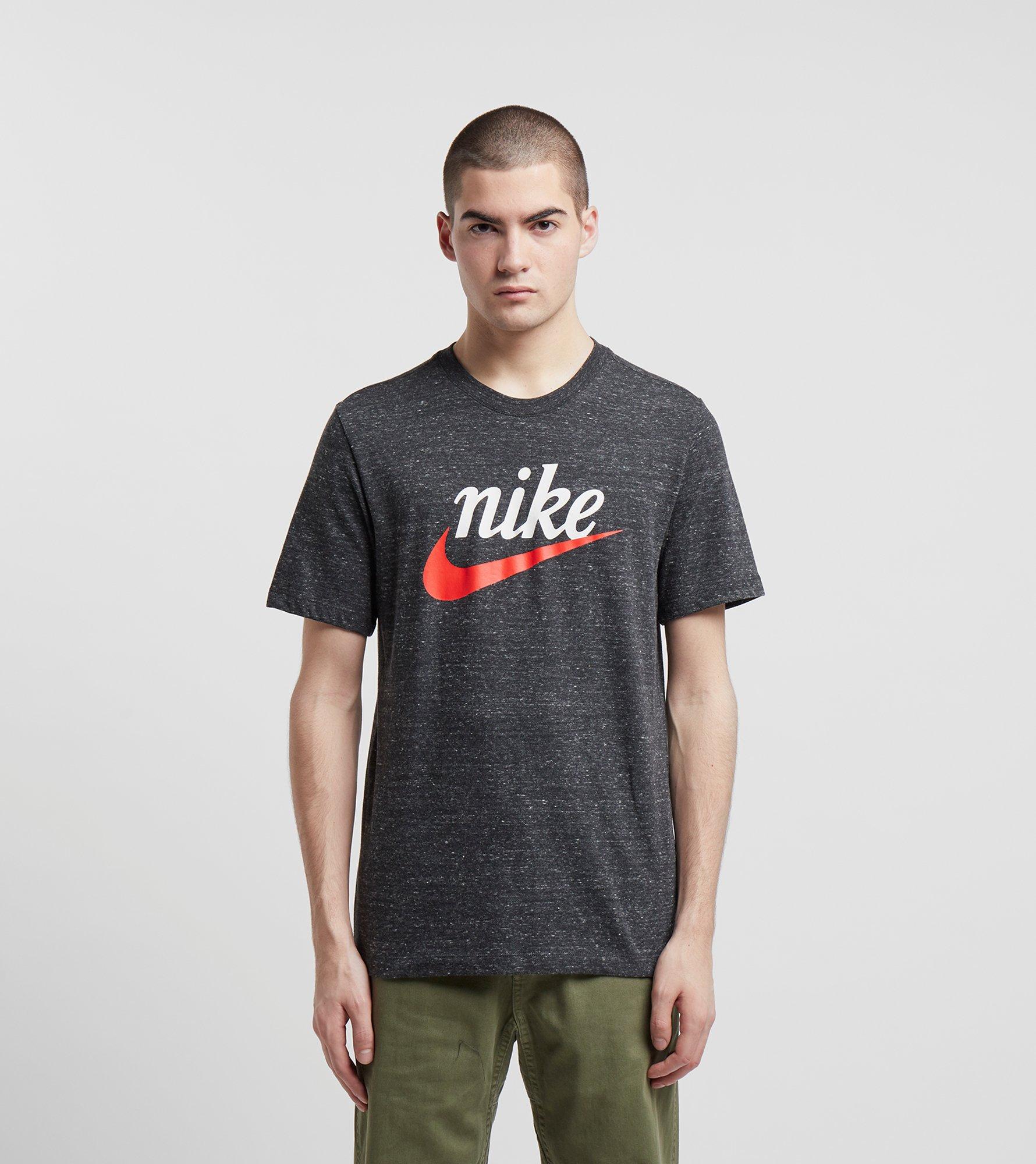 nike heritage logo t shirt