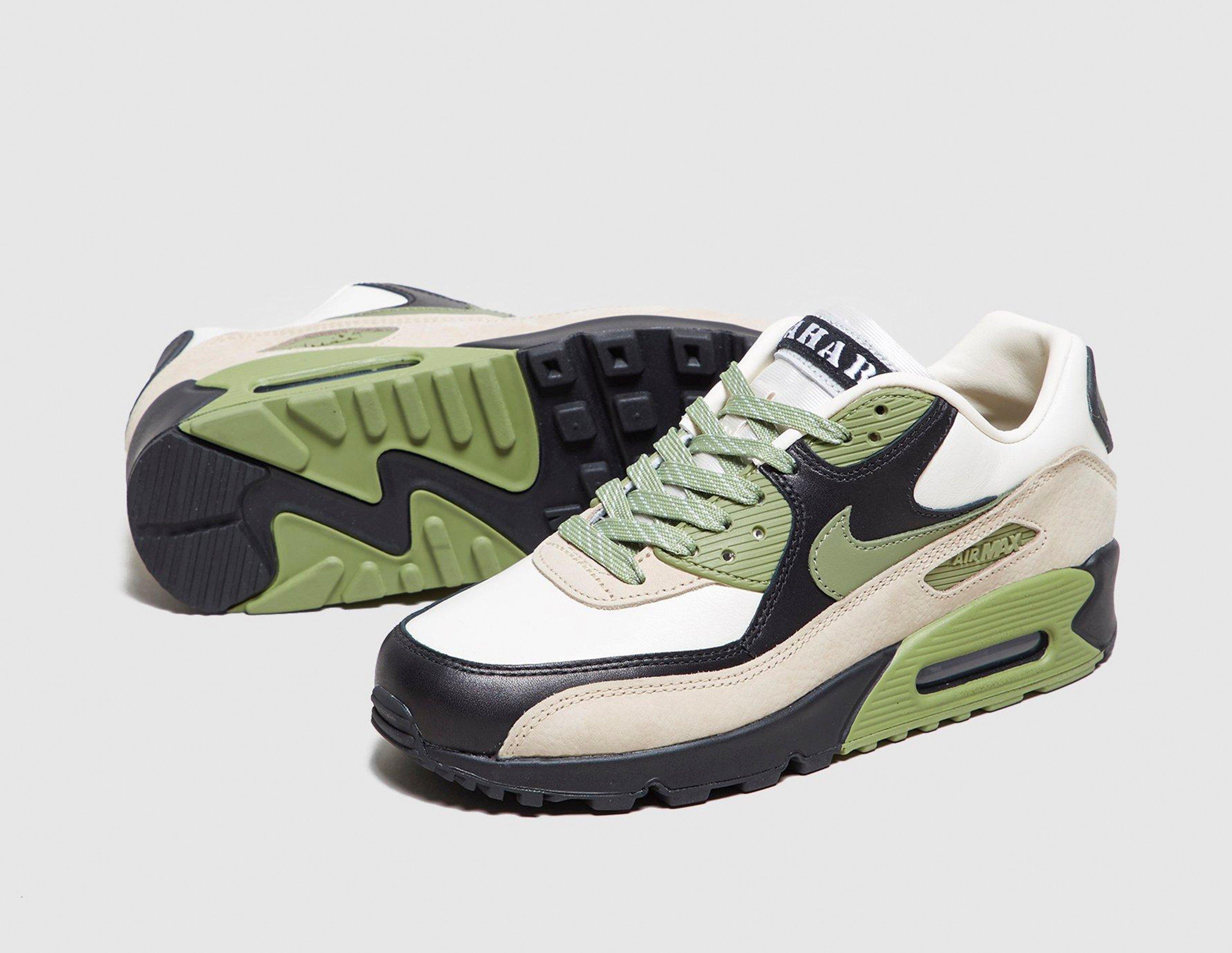 sneaker news twitter