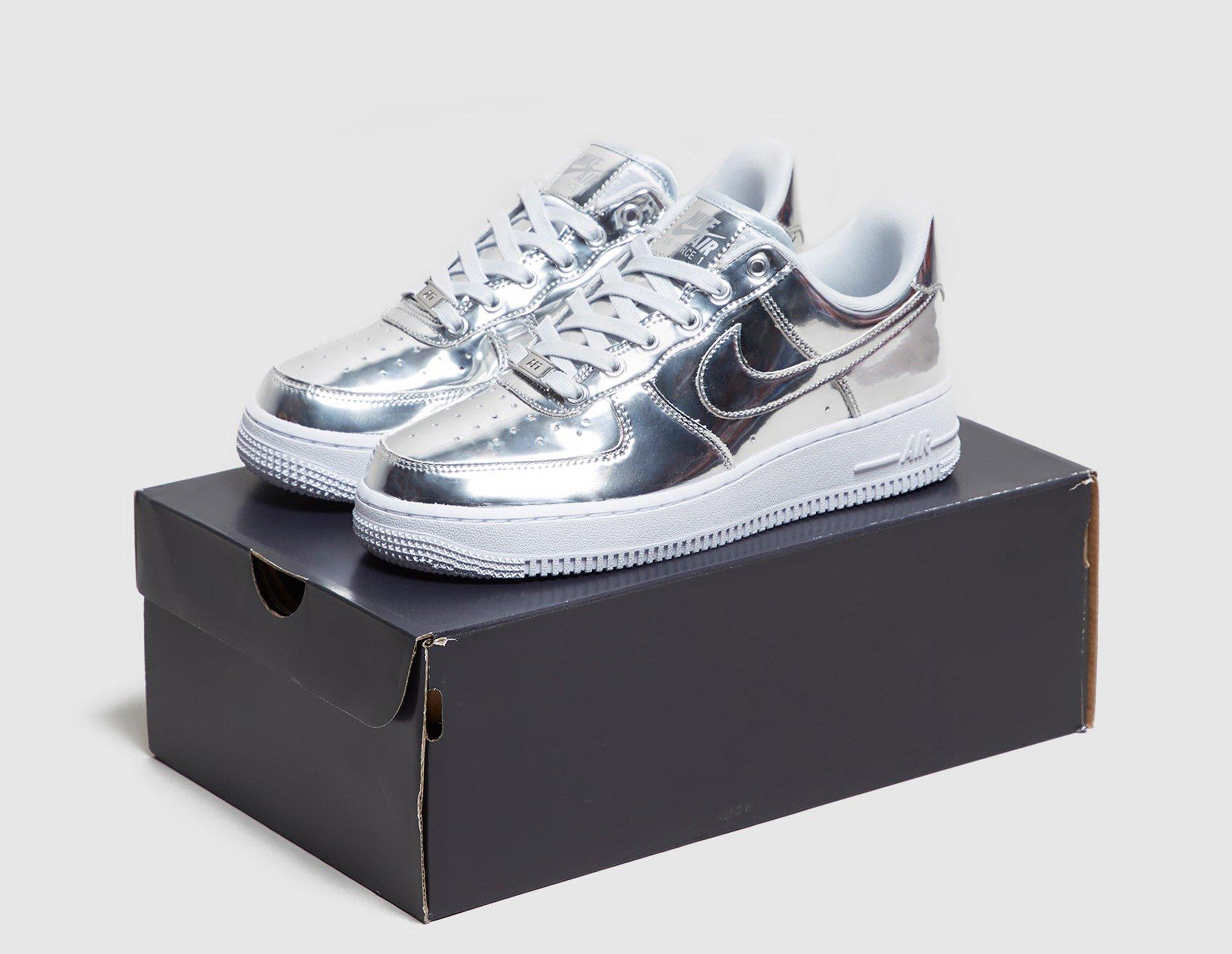 nike air force argento