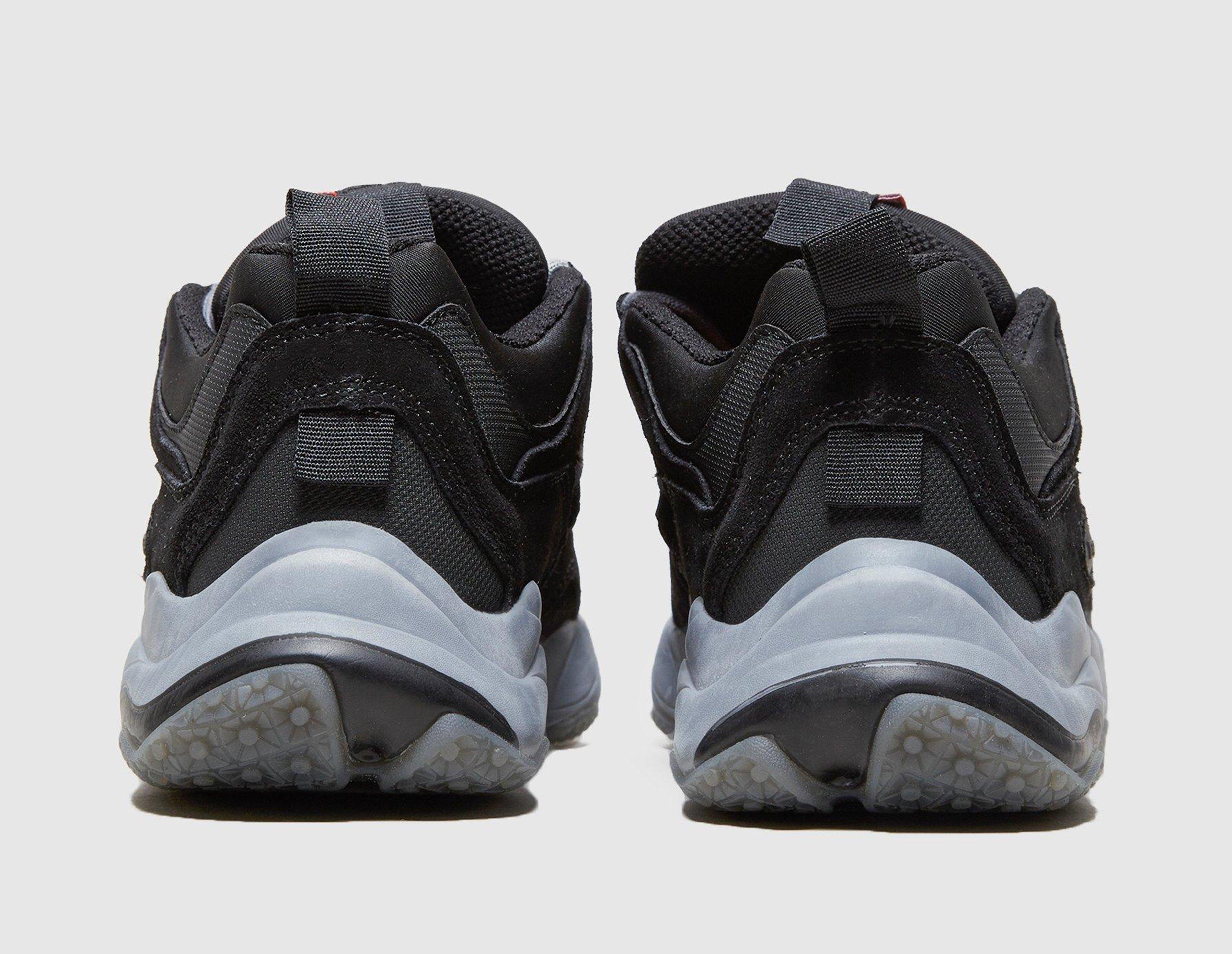 globe shoes black friday