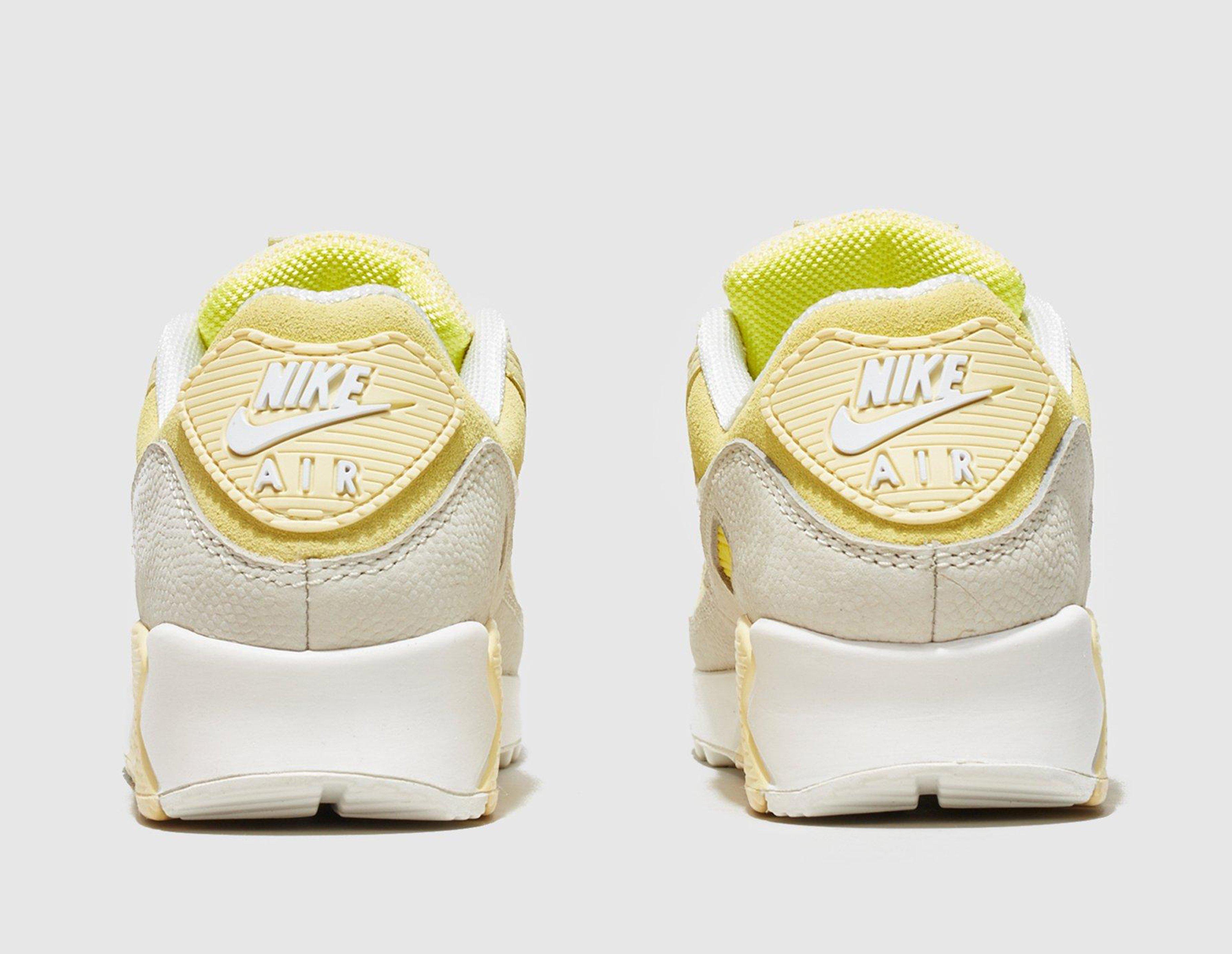 womens yellow nike air max