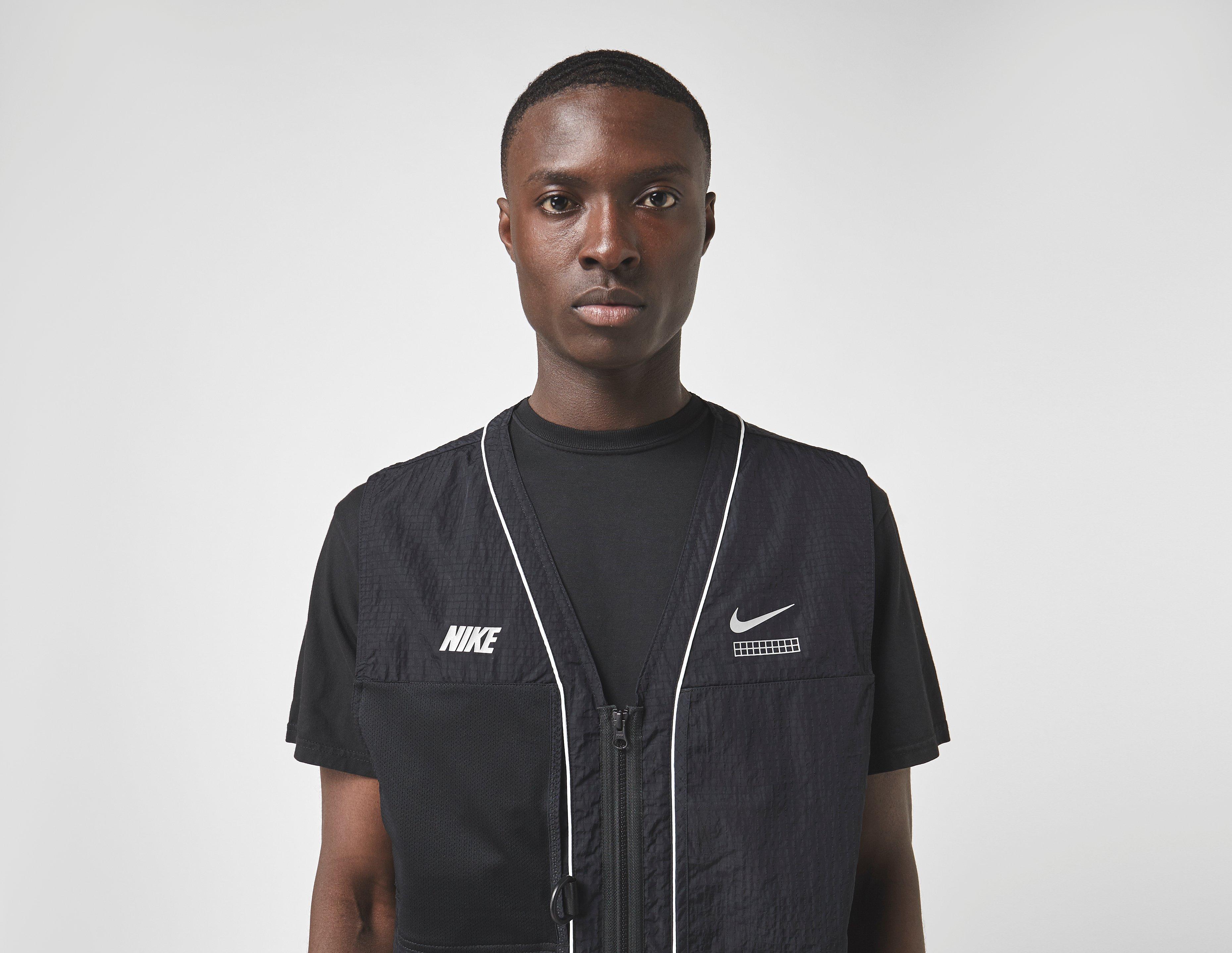 nike dna woven vest