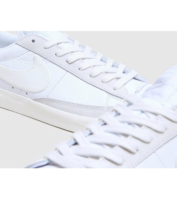 nike blazer low size 6