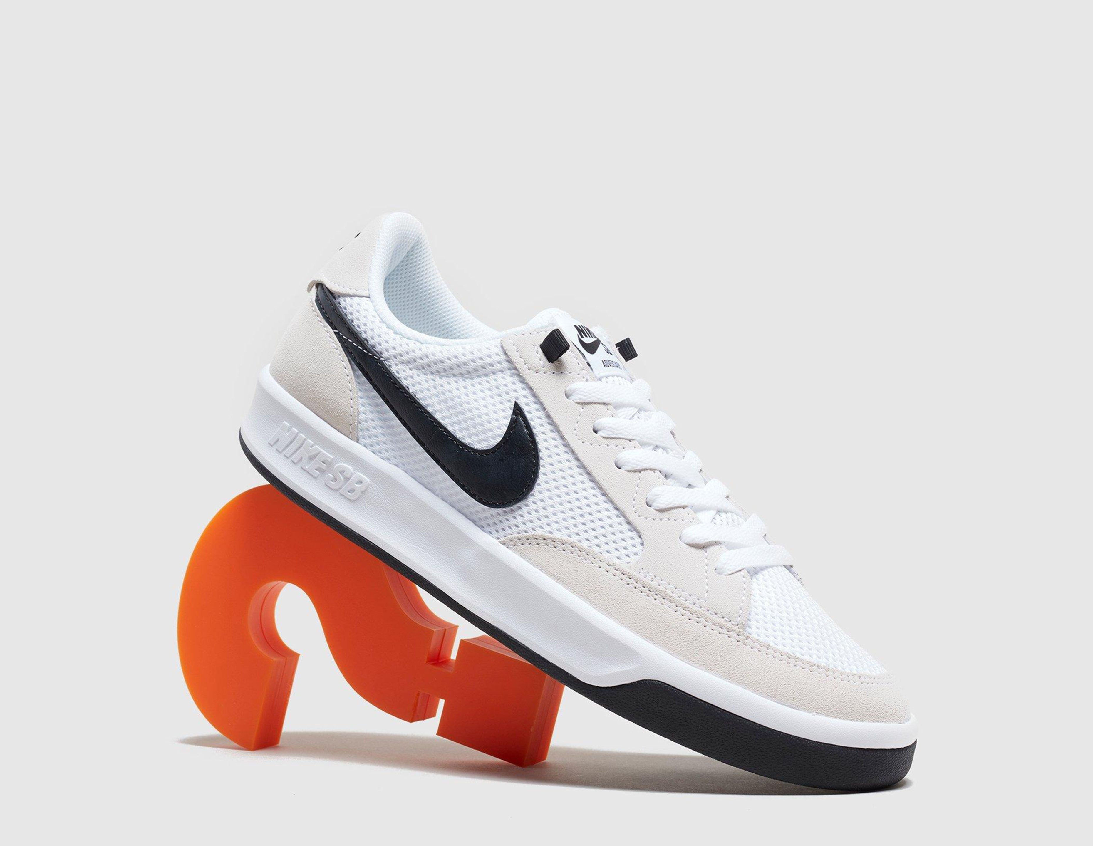 nike sb adversary black yellow