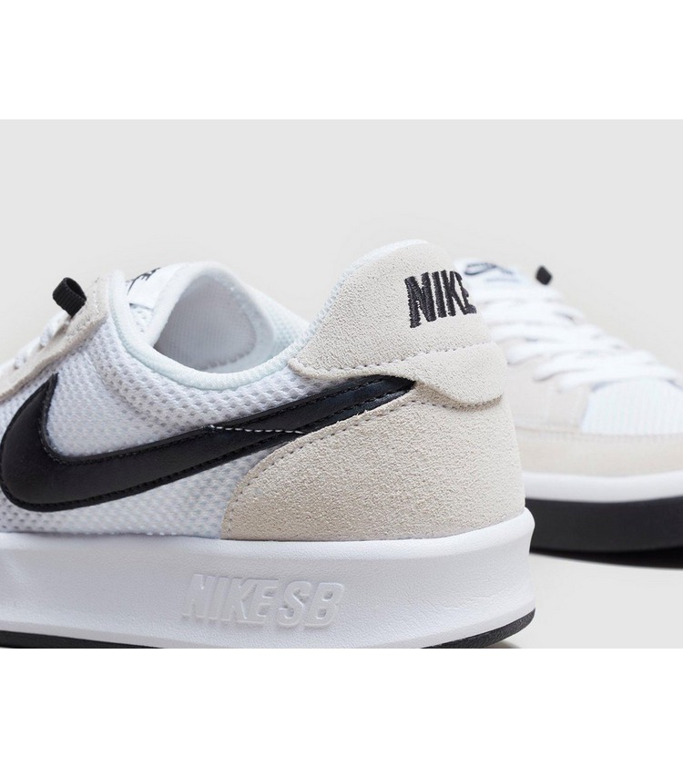 nike sb adversary black yellow
