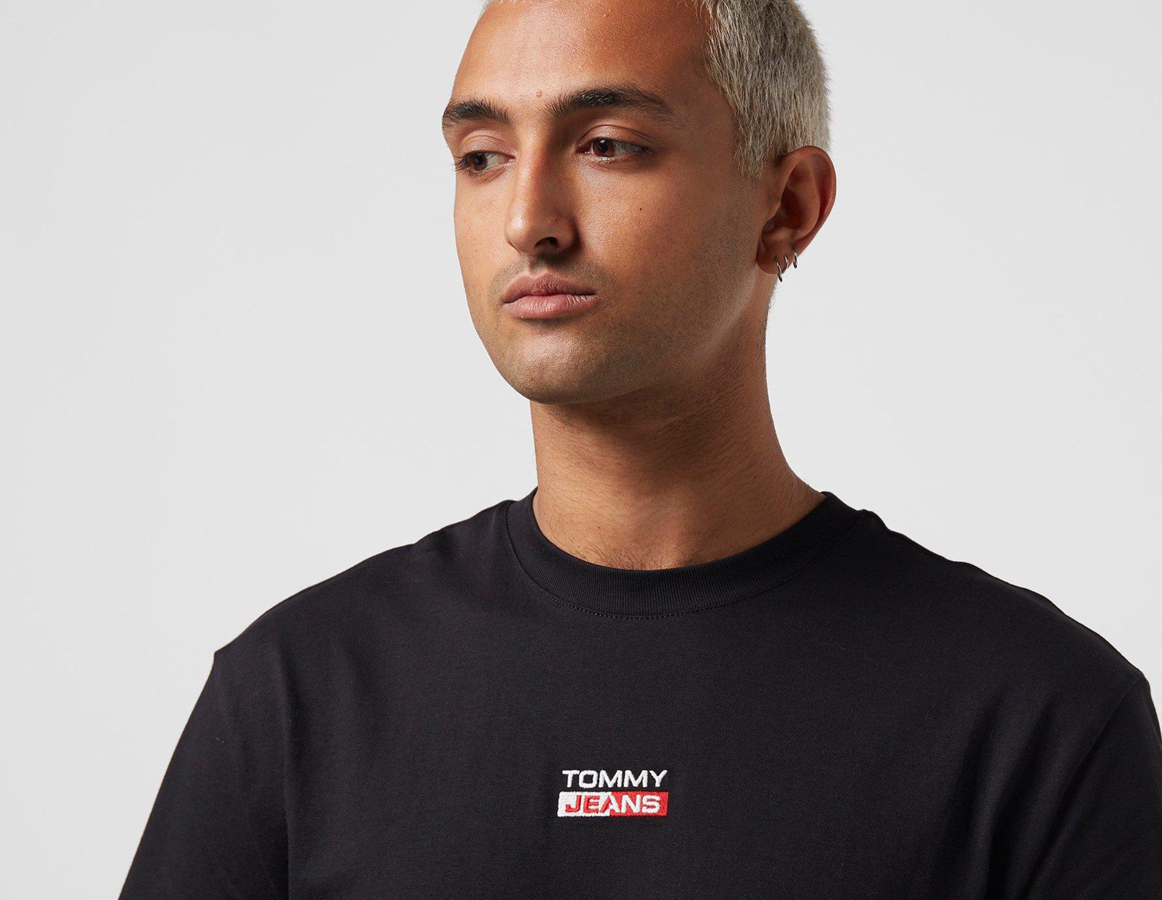 tommy jeans centre logo t shirt