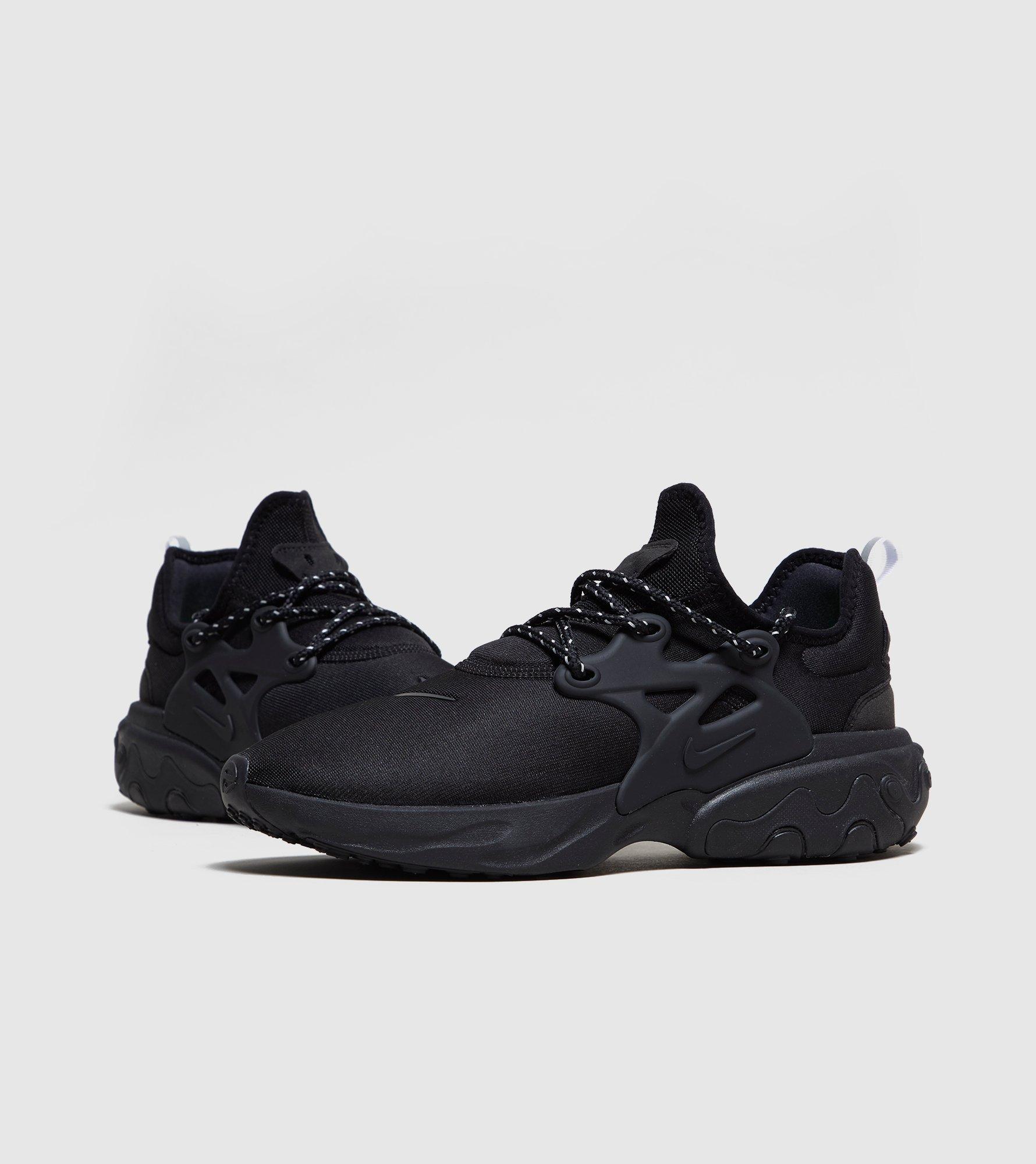 nike react presto all black