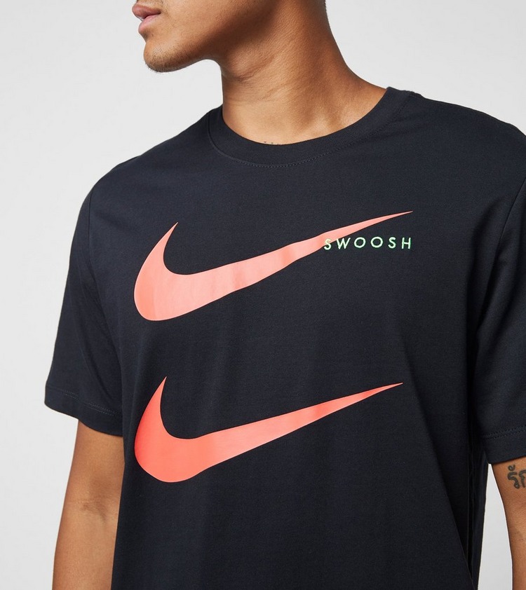 Двойной найк. Nike Дабл свуш. Nike Double Swoosh t Shirt. Nike Swoosh 2009 Nike. Nike Double Swoosh Sweatshirt.