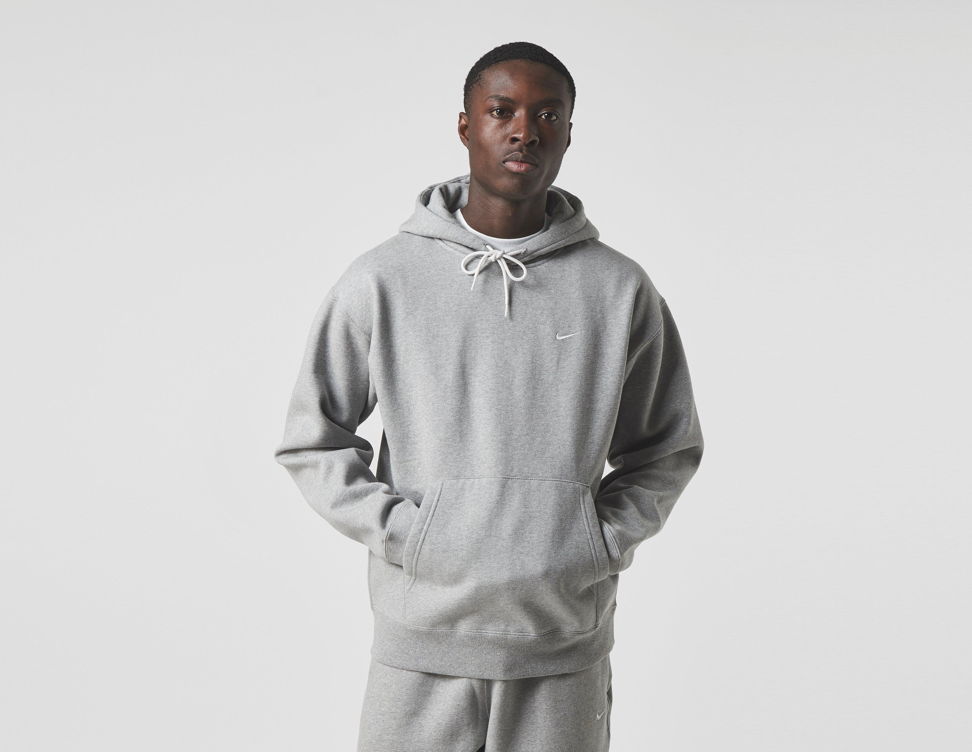 black guess sweatshirt