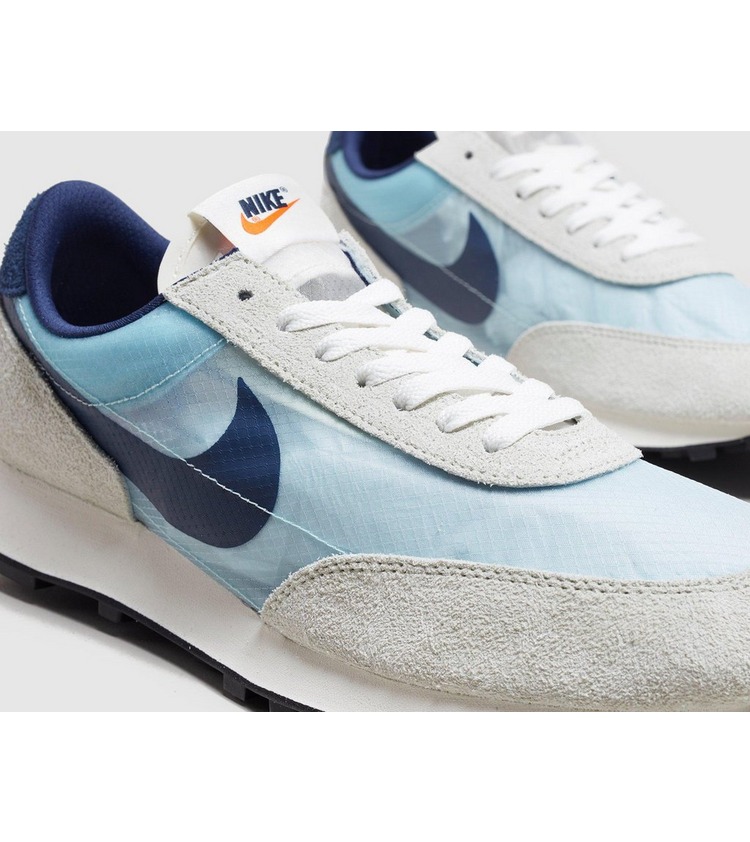 nike daybreak sp men's shoe stores
