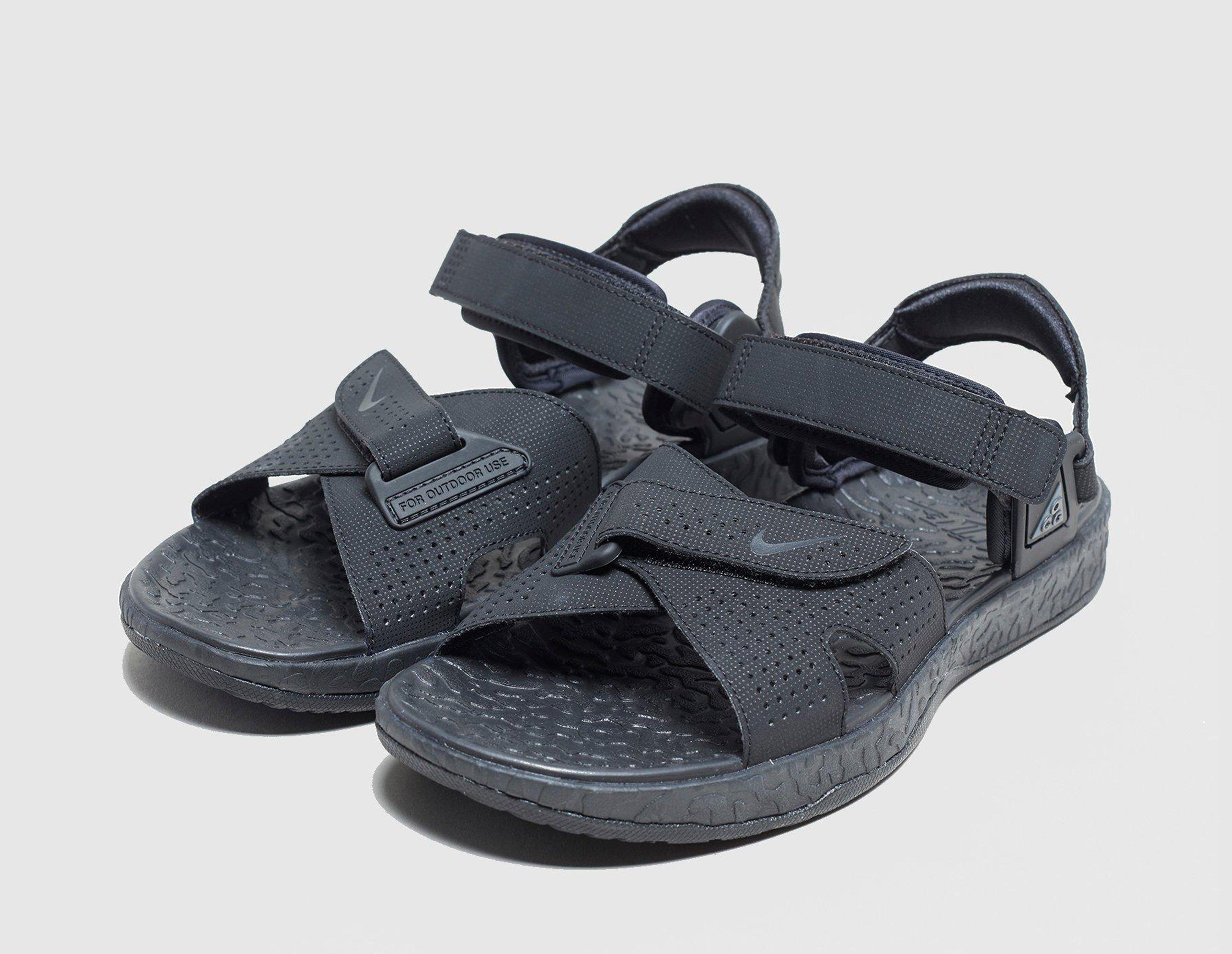 nike acg deschutz sandal qs