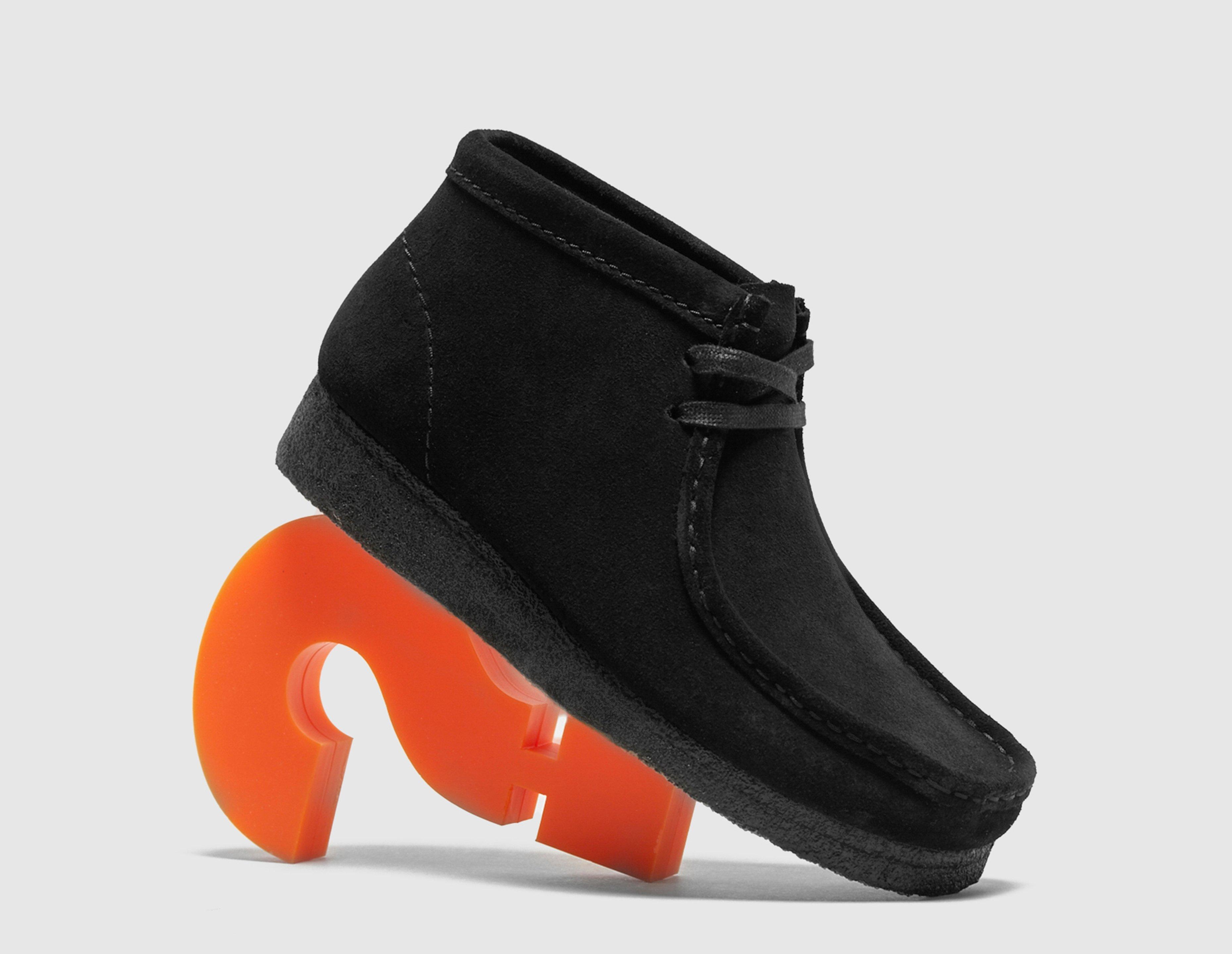 Black Clarks Originals Wallabee Boot Women's | size?