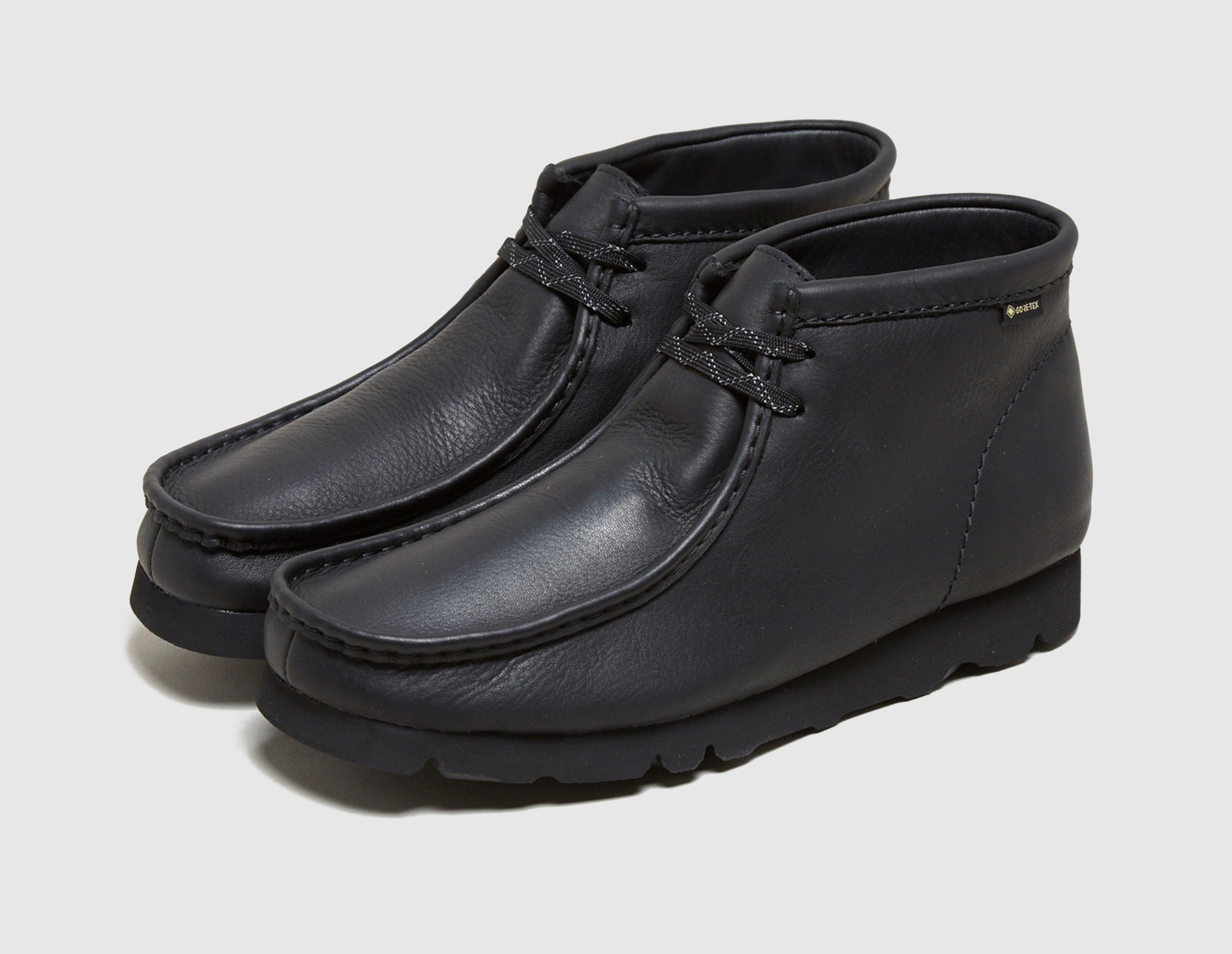 clarks wallabee boots