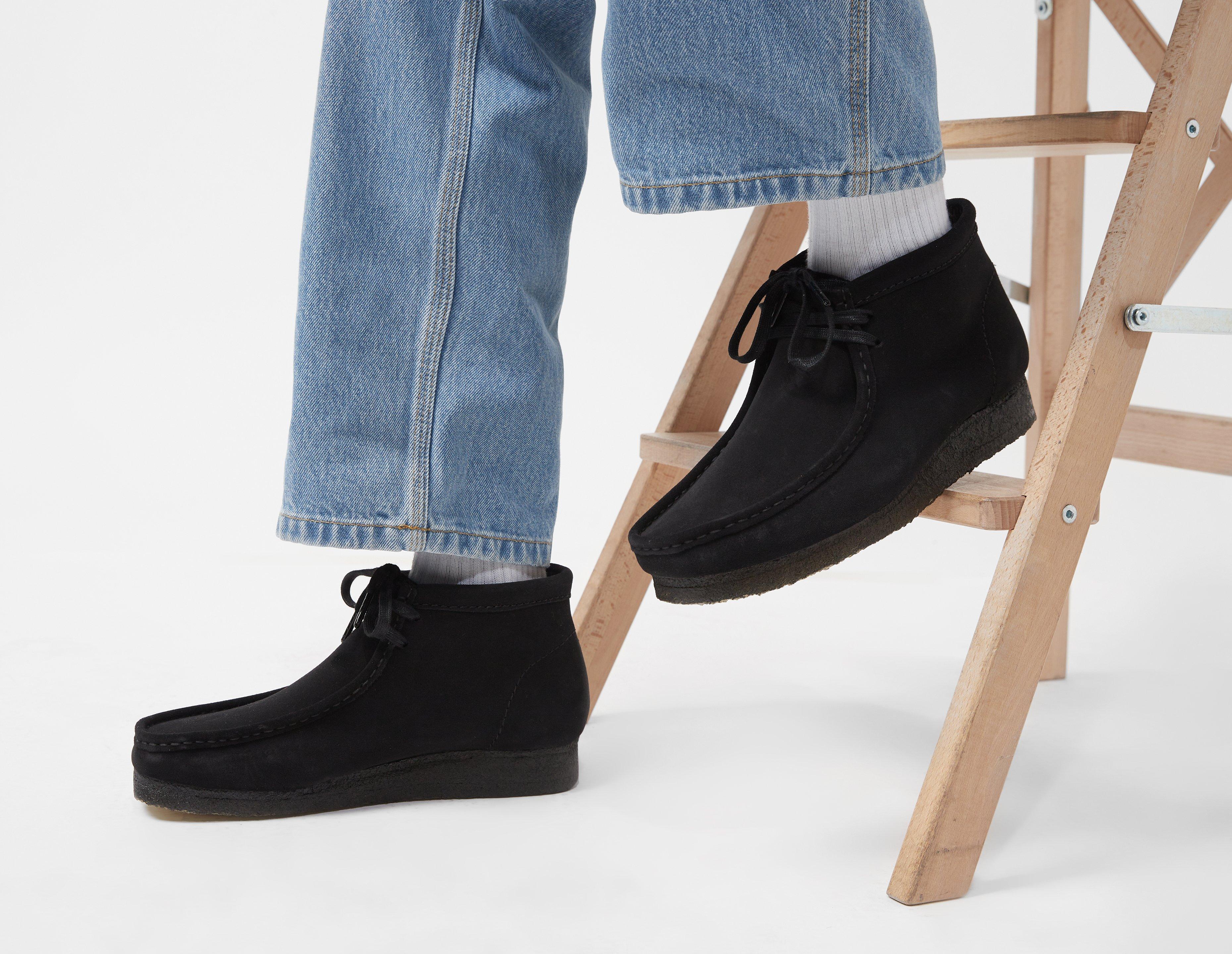clarks black wallabee boot