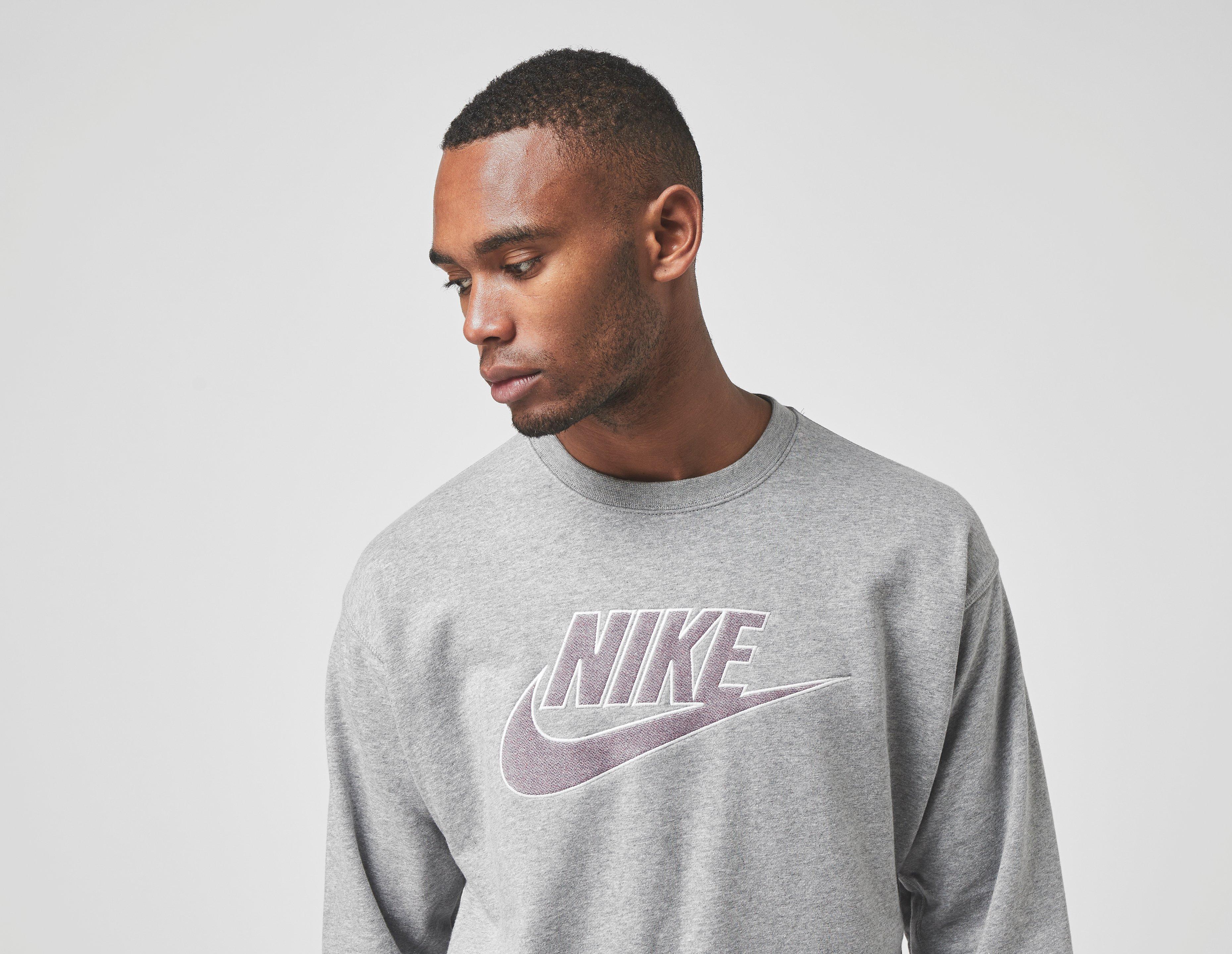 gray nike crewneck sweatshirt