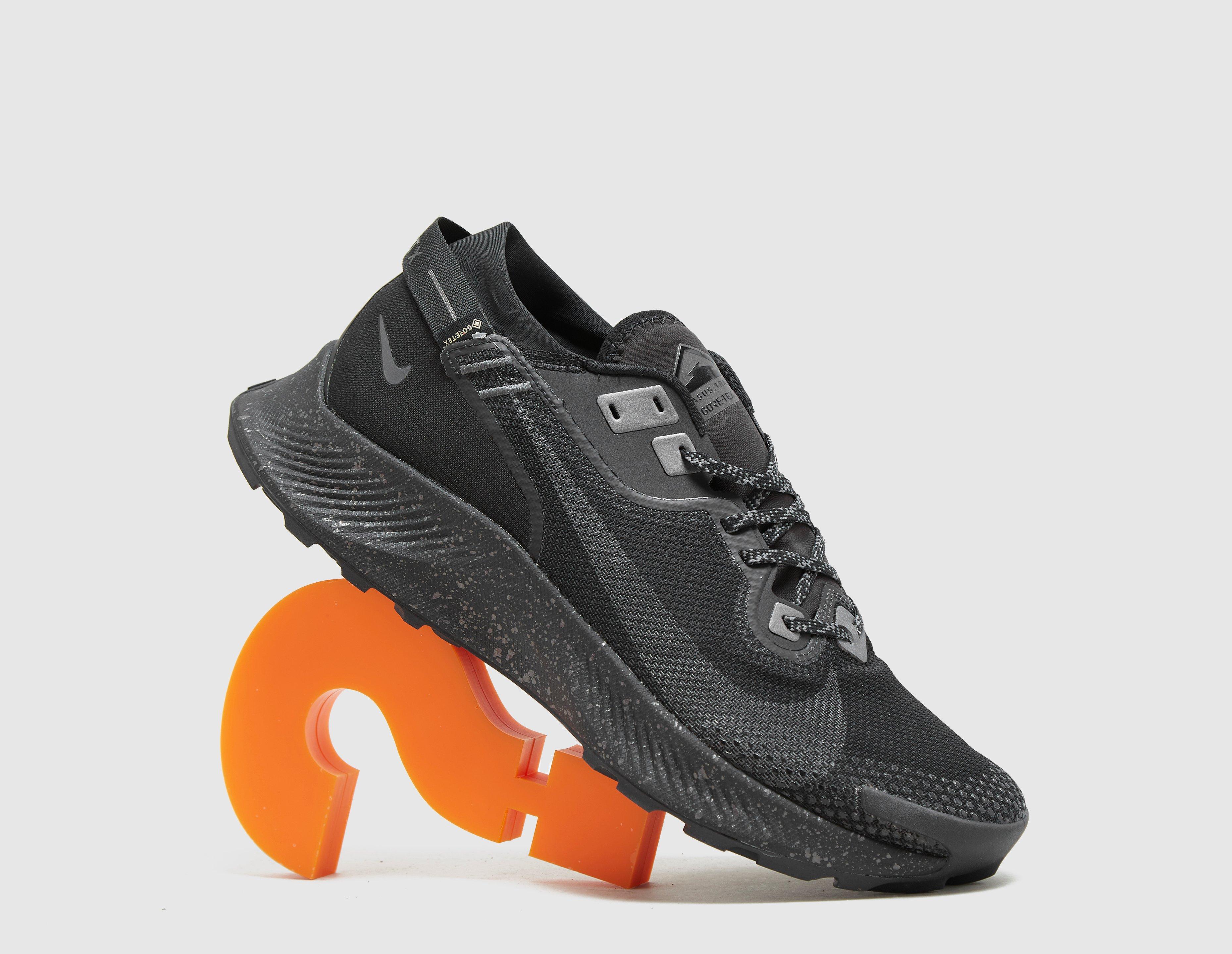 pegasus gore tex black