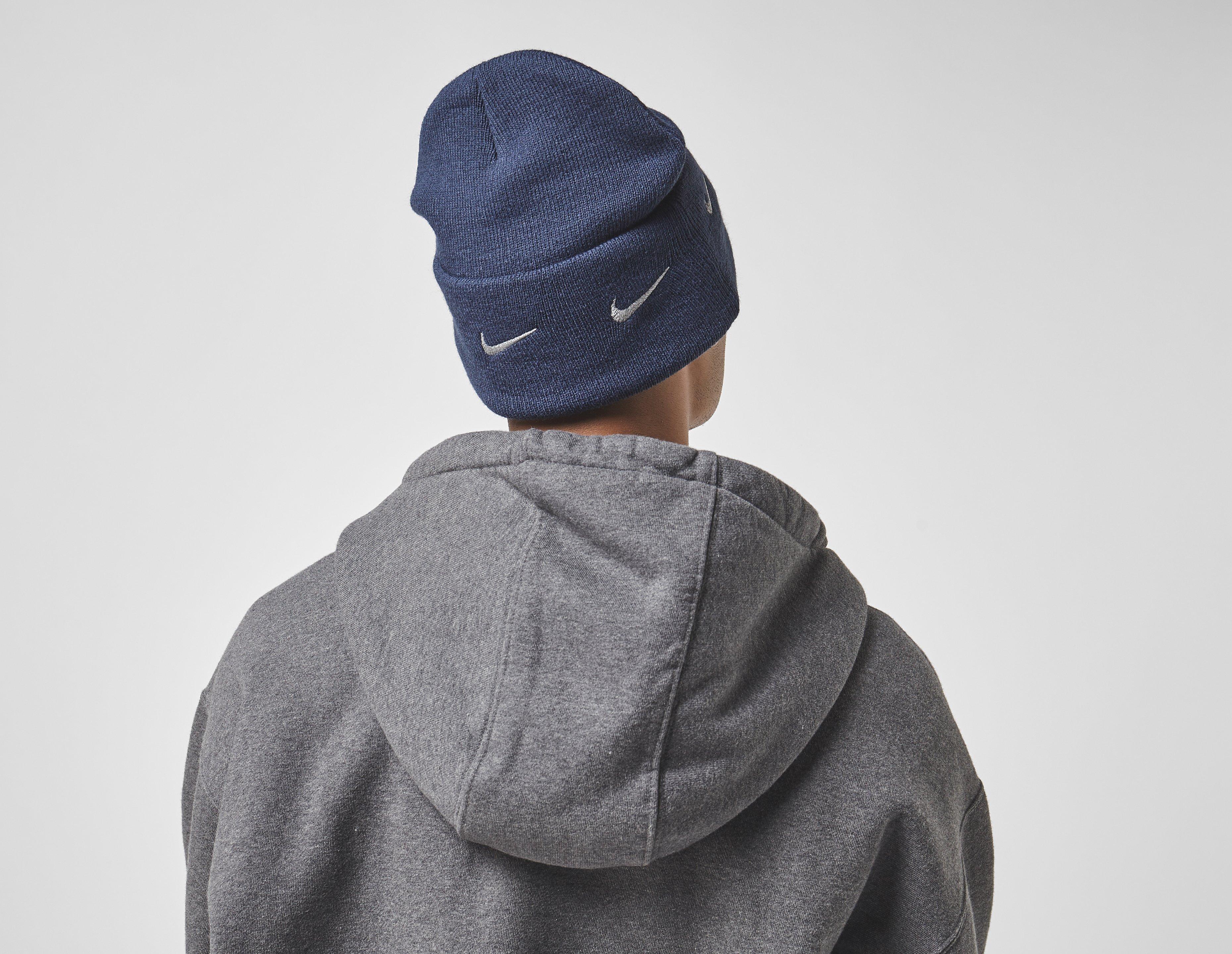 nike repeat swoosh