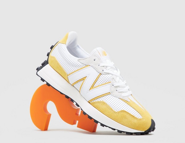 White New Balance 327 | size? White New Balance 327 | size?