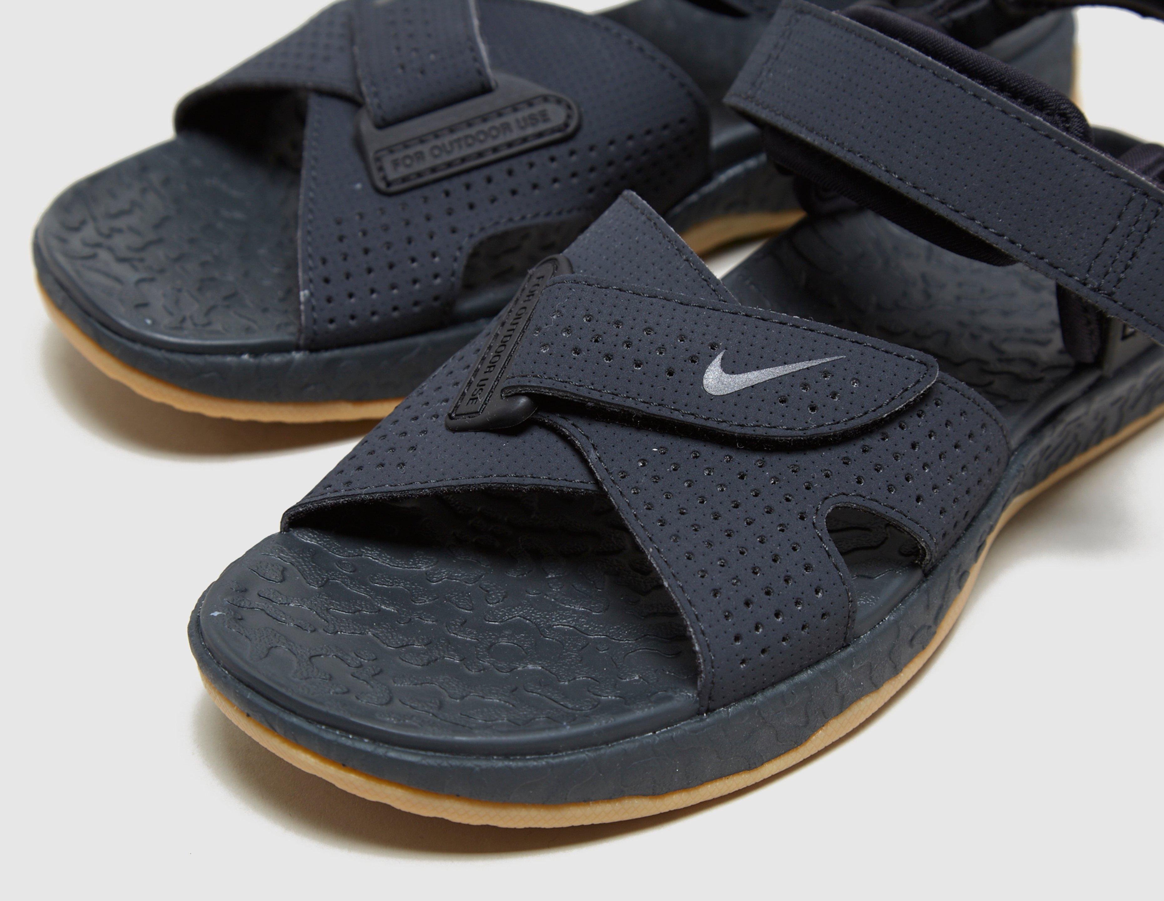 nike acg sandals womens