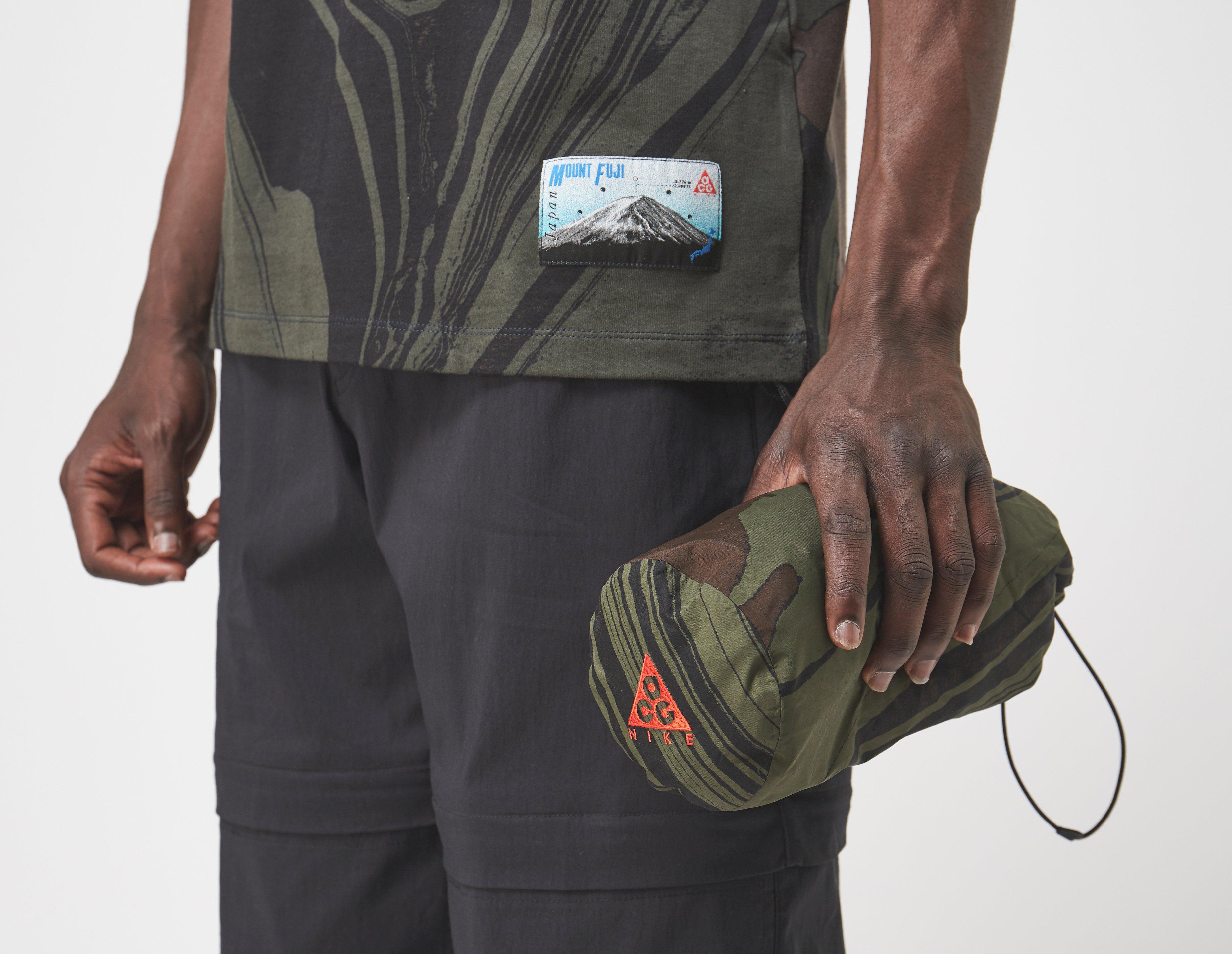 nike acg mt fuji poncho