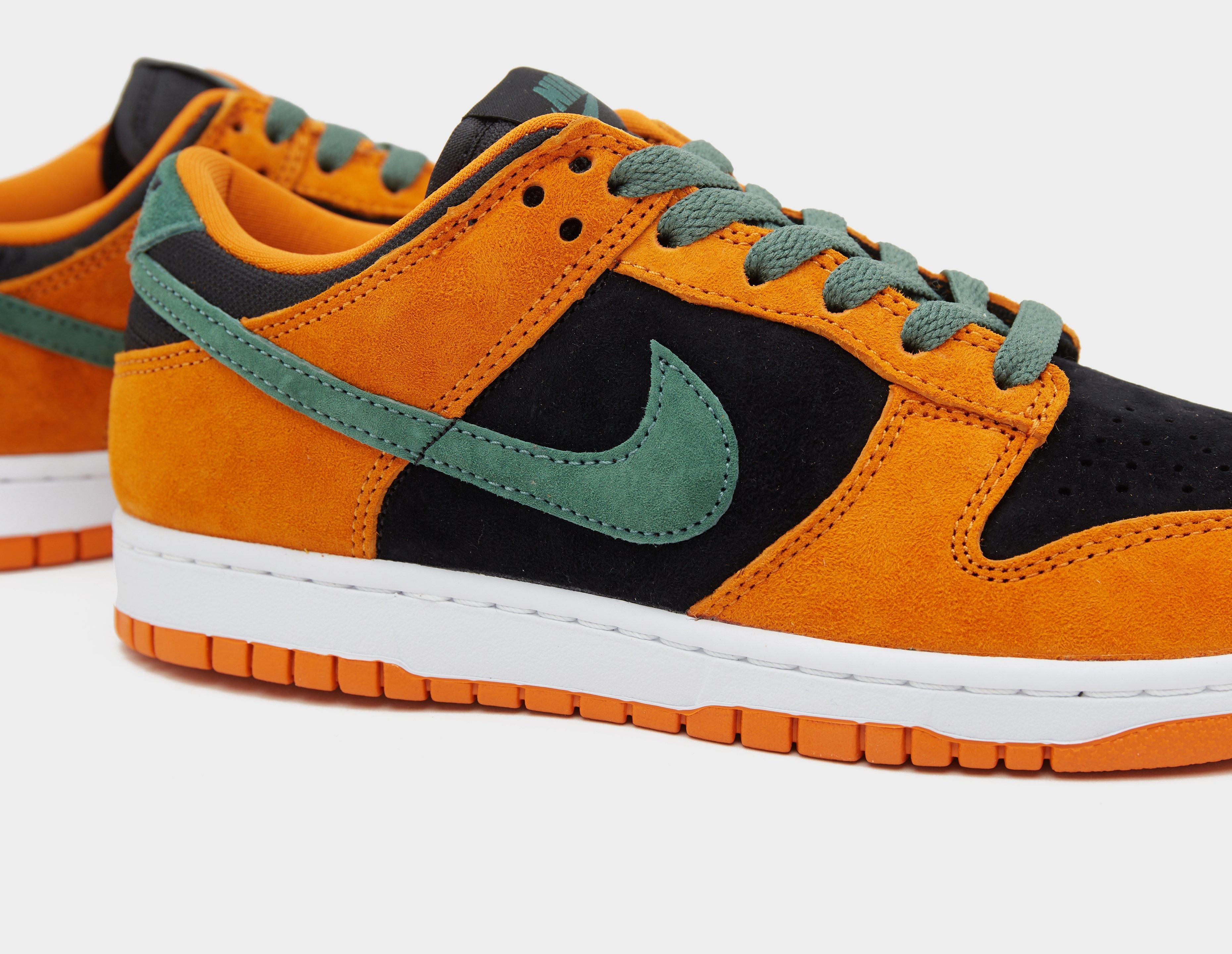 Nike Dunk Low SP QS Women's