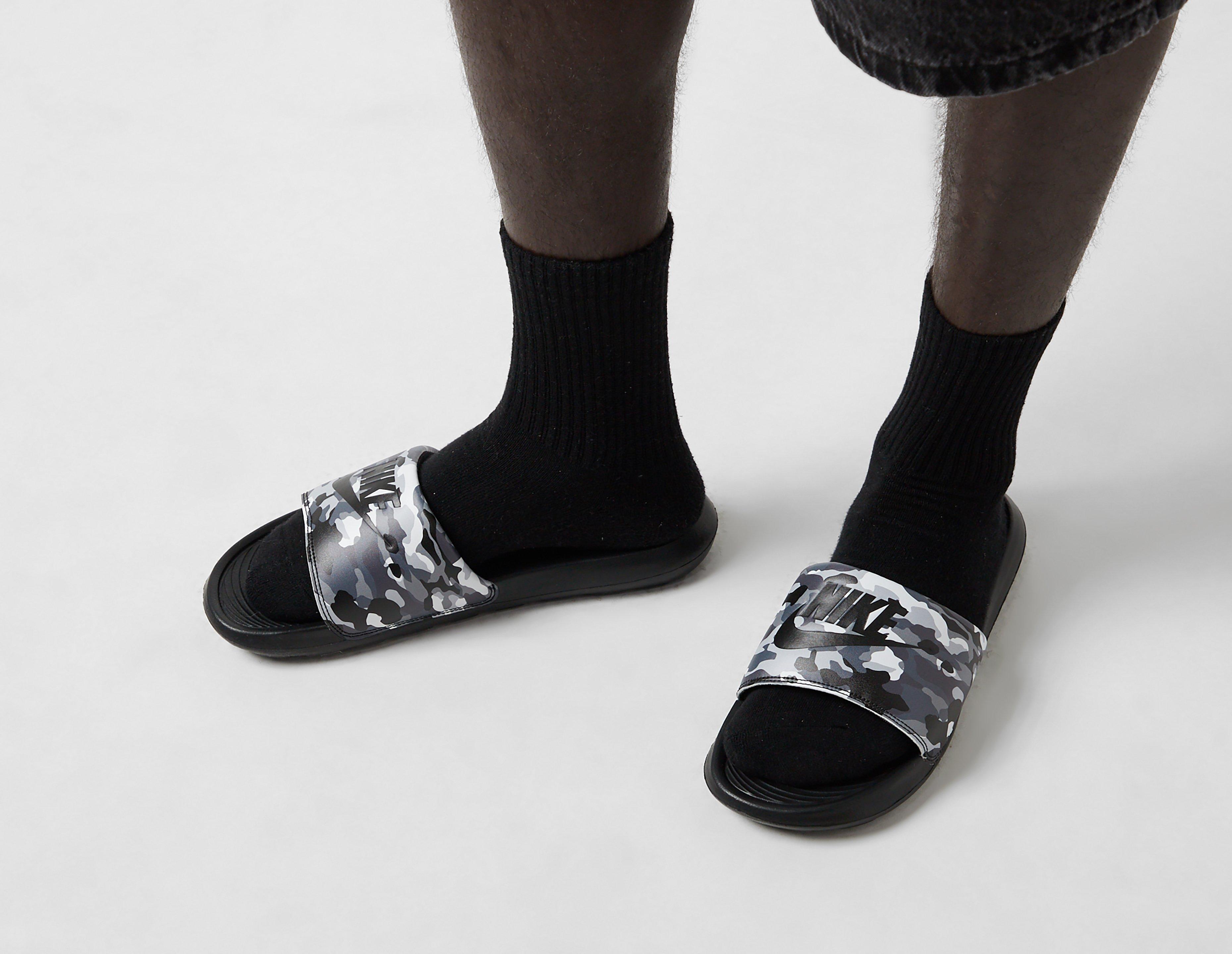 Nike Victori One Slides