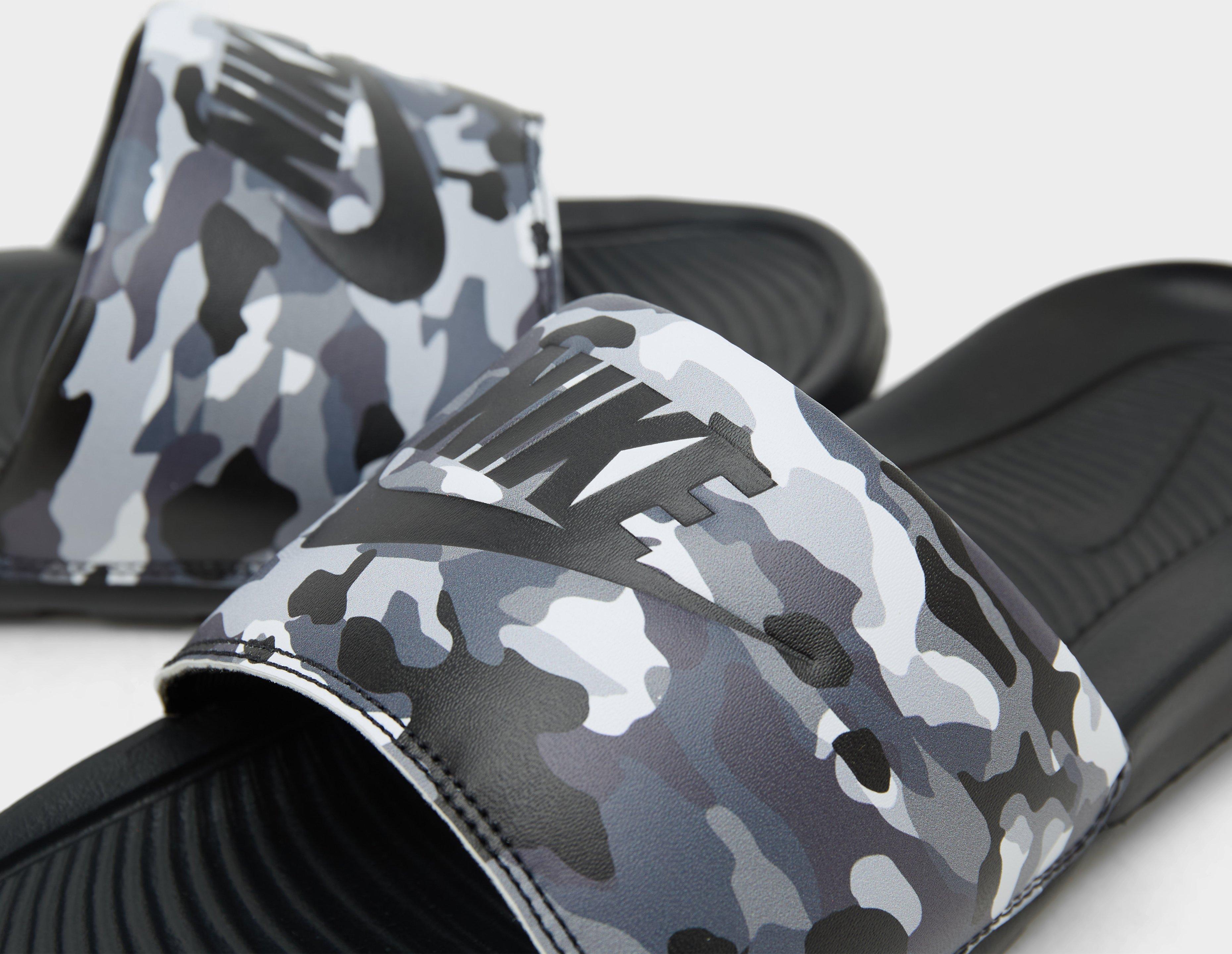 Nike Victori One Slides