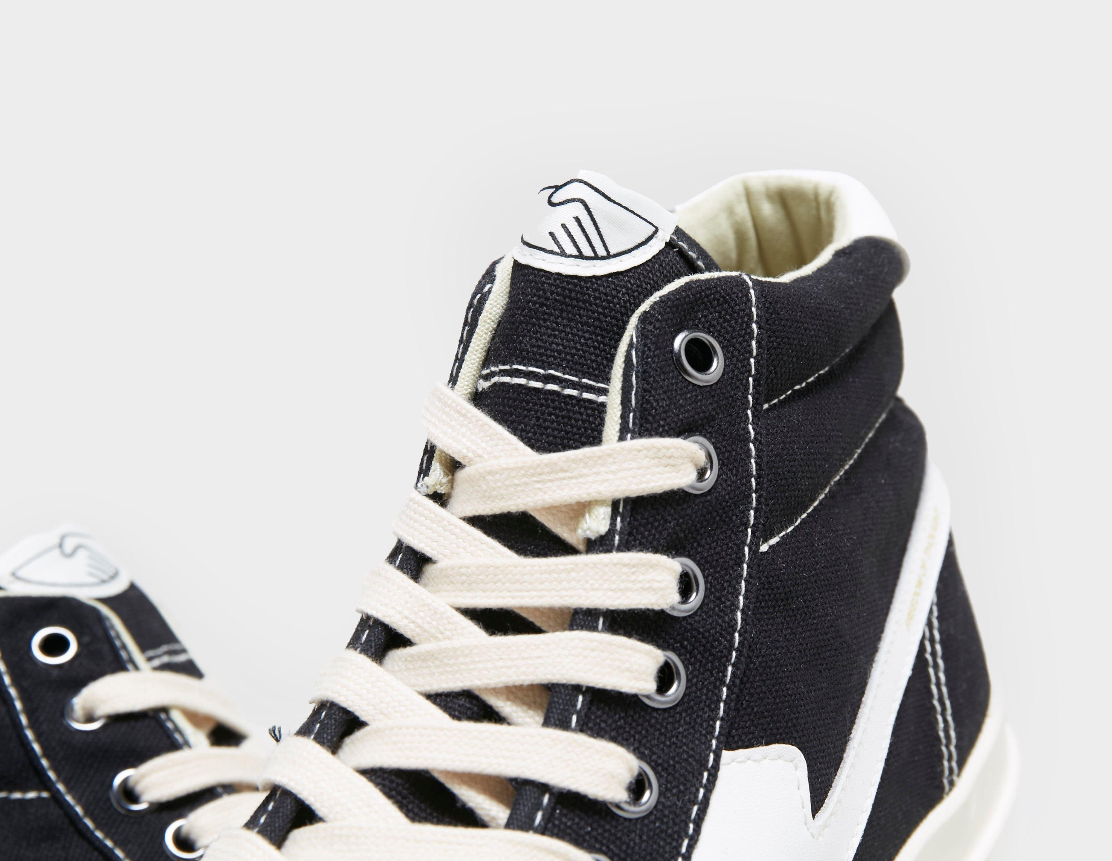 Stepney Workers Club Varden S-Strike Canvas