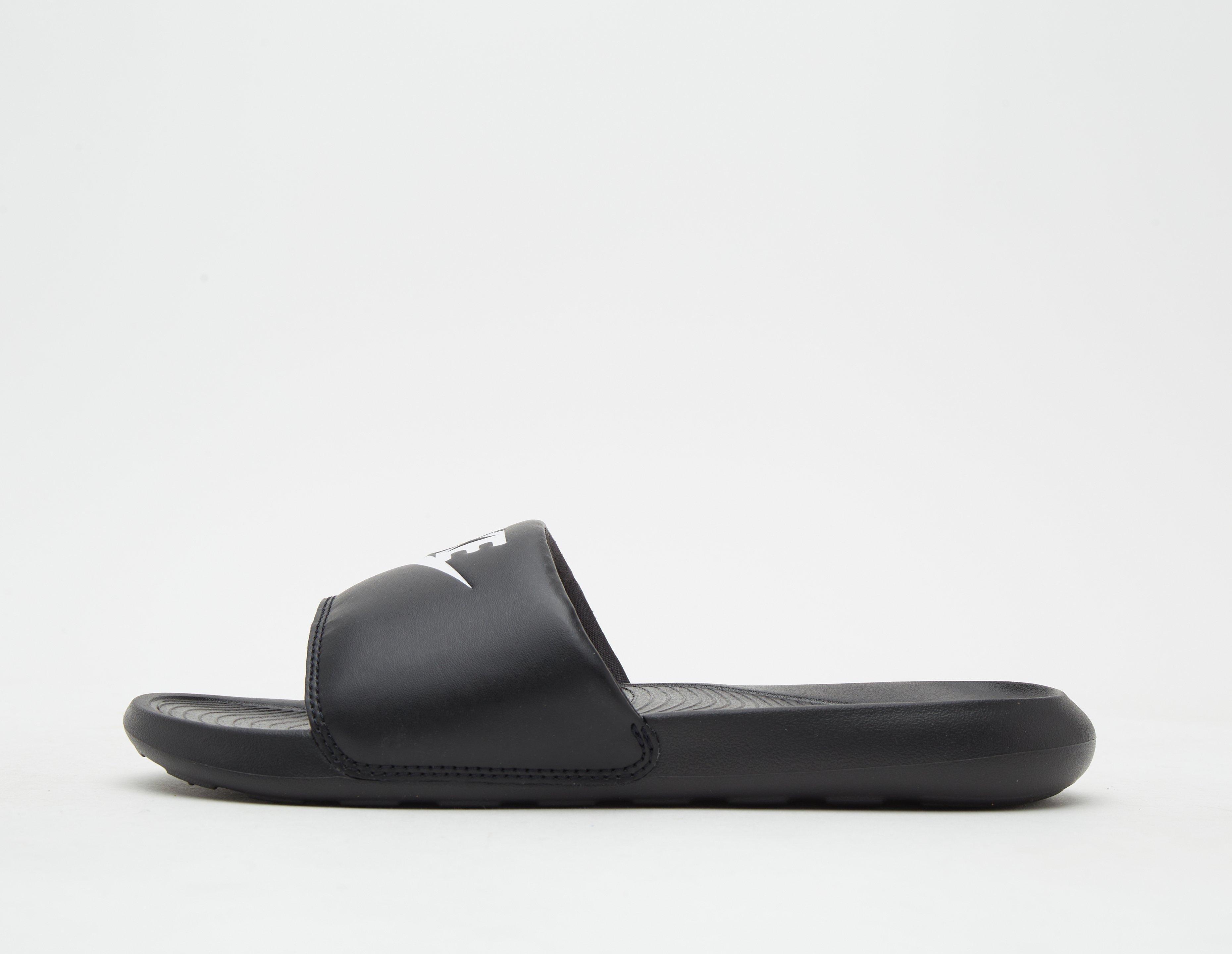 Black nike shop sandals