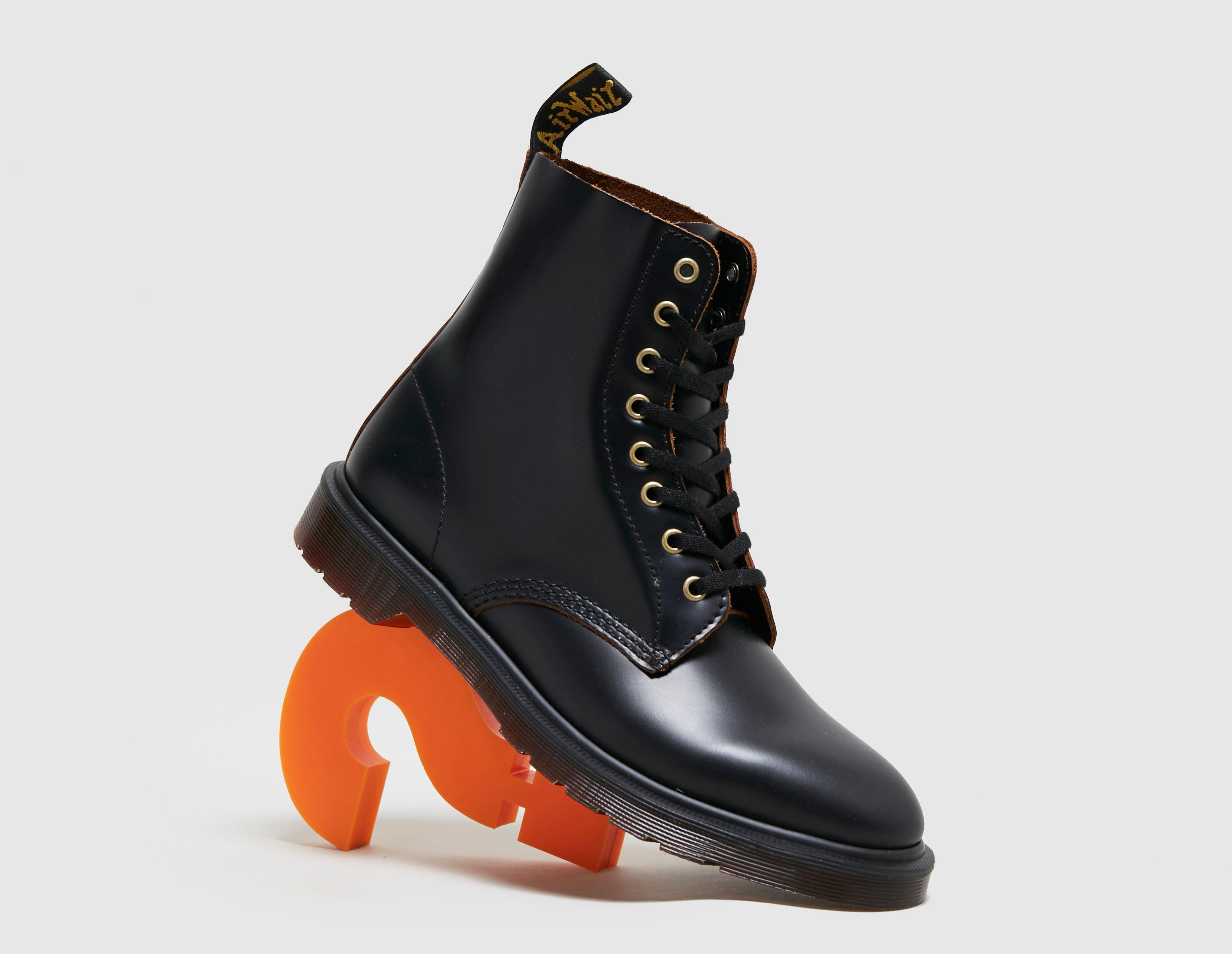 Dr. Martens 1460 Vintage Smooth Leather Boots
